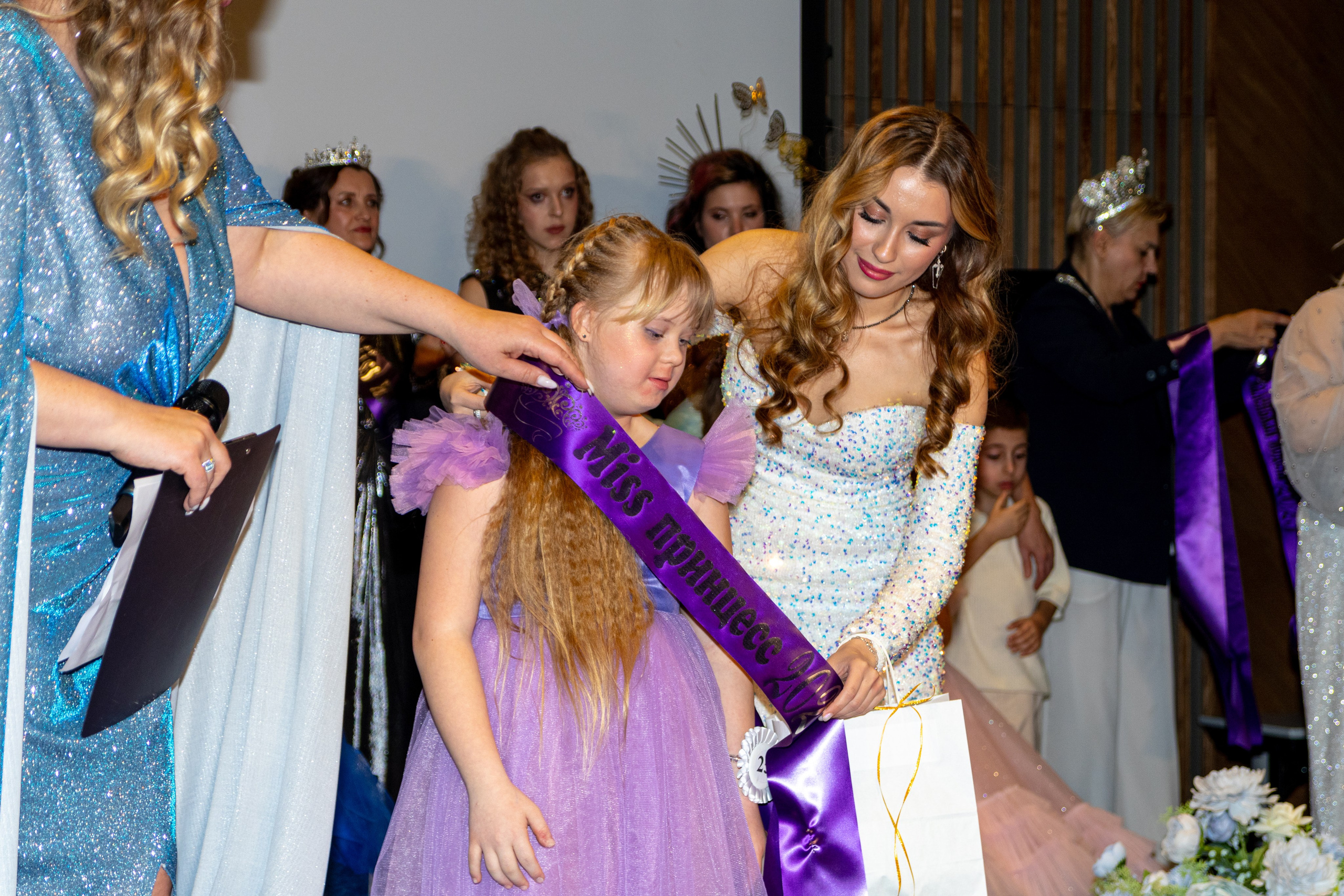 Конкурс красоты "Мисс Shine of Russia" 2025. Портретный фотограф в Ростове-на-Дону Антон Казарин