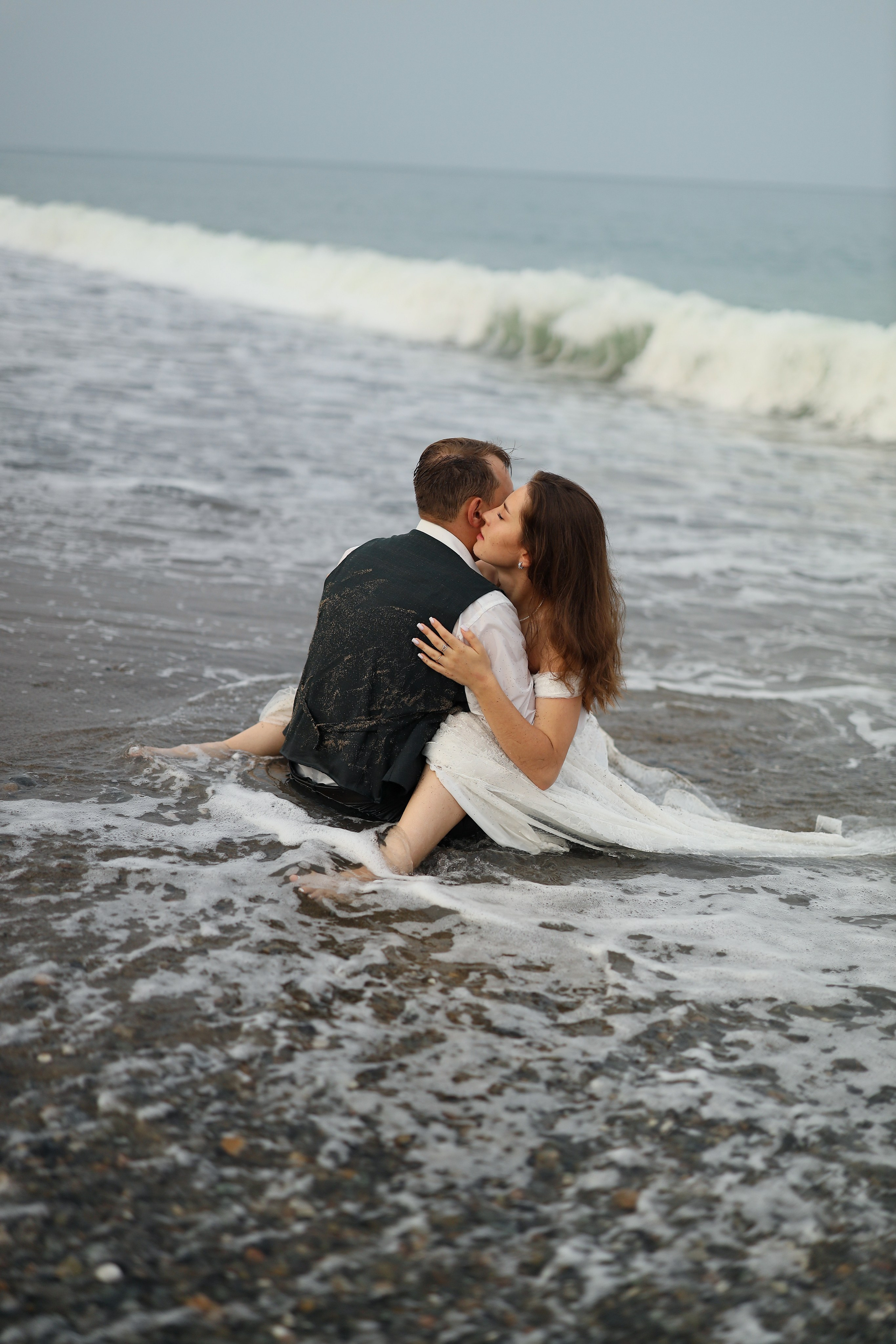 Свадебное Love — story на пляже Абхазии. Свадебный и семейный фотограф в Абхазии Жанна Соснина