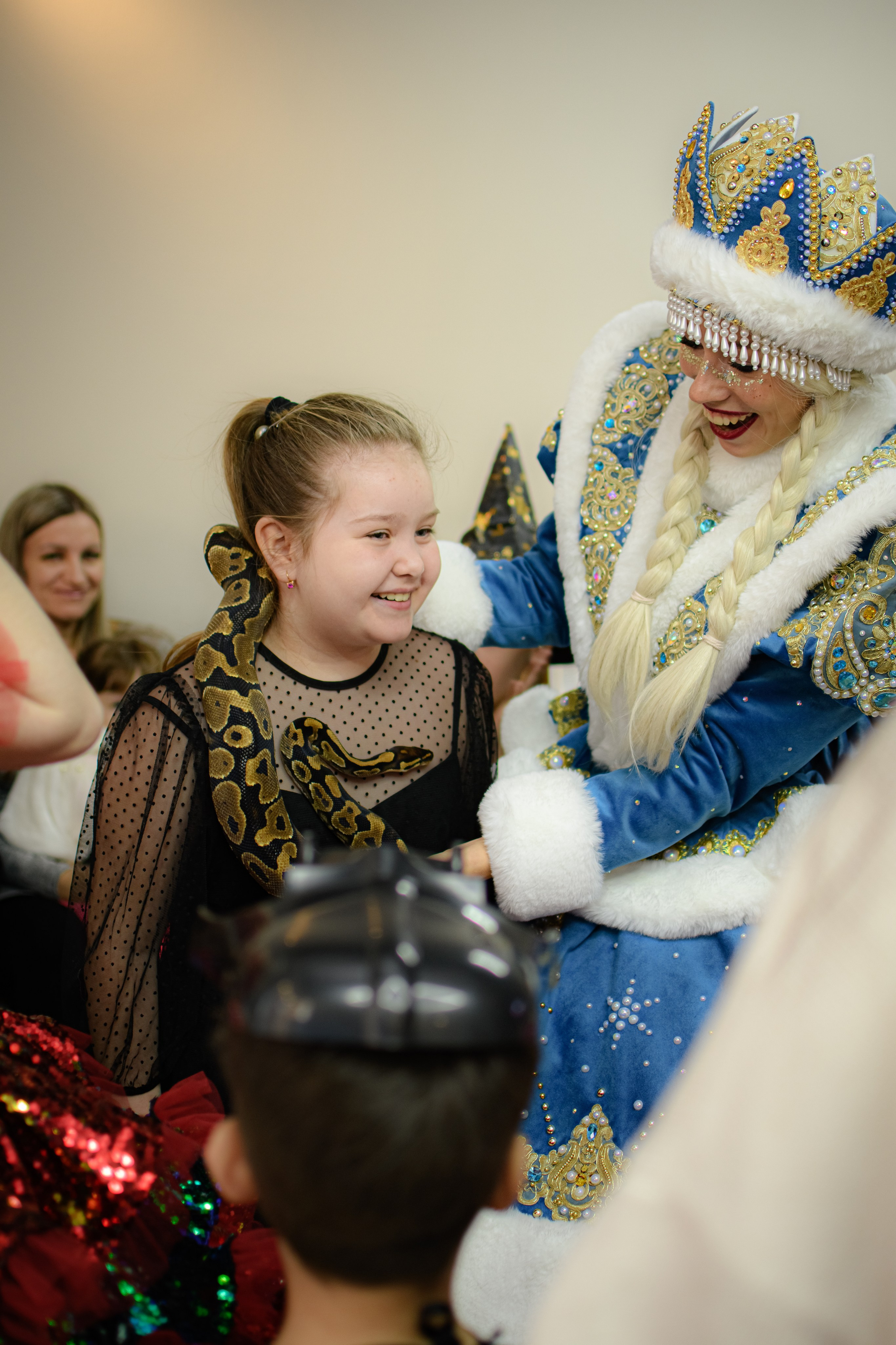 HAPPY NEW YEAR. Photokarish