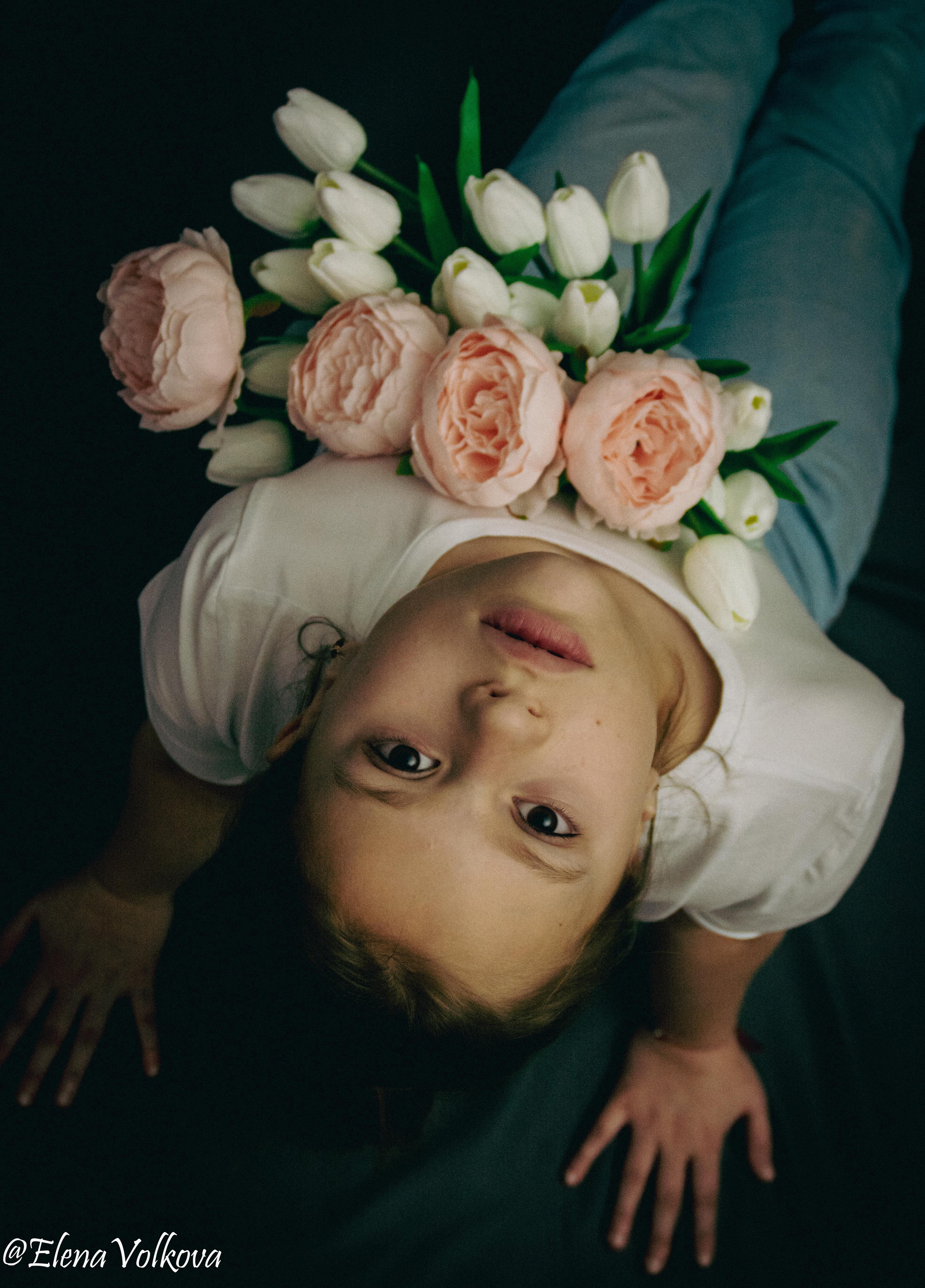 Цветочный фотосет. Елена Волкова семейный фотограф в станице Гостагаевской города-курорта Анапа