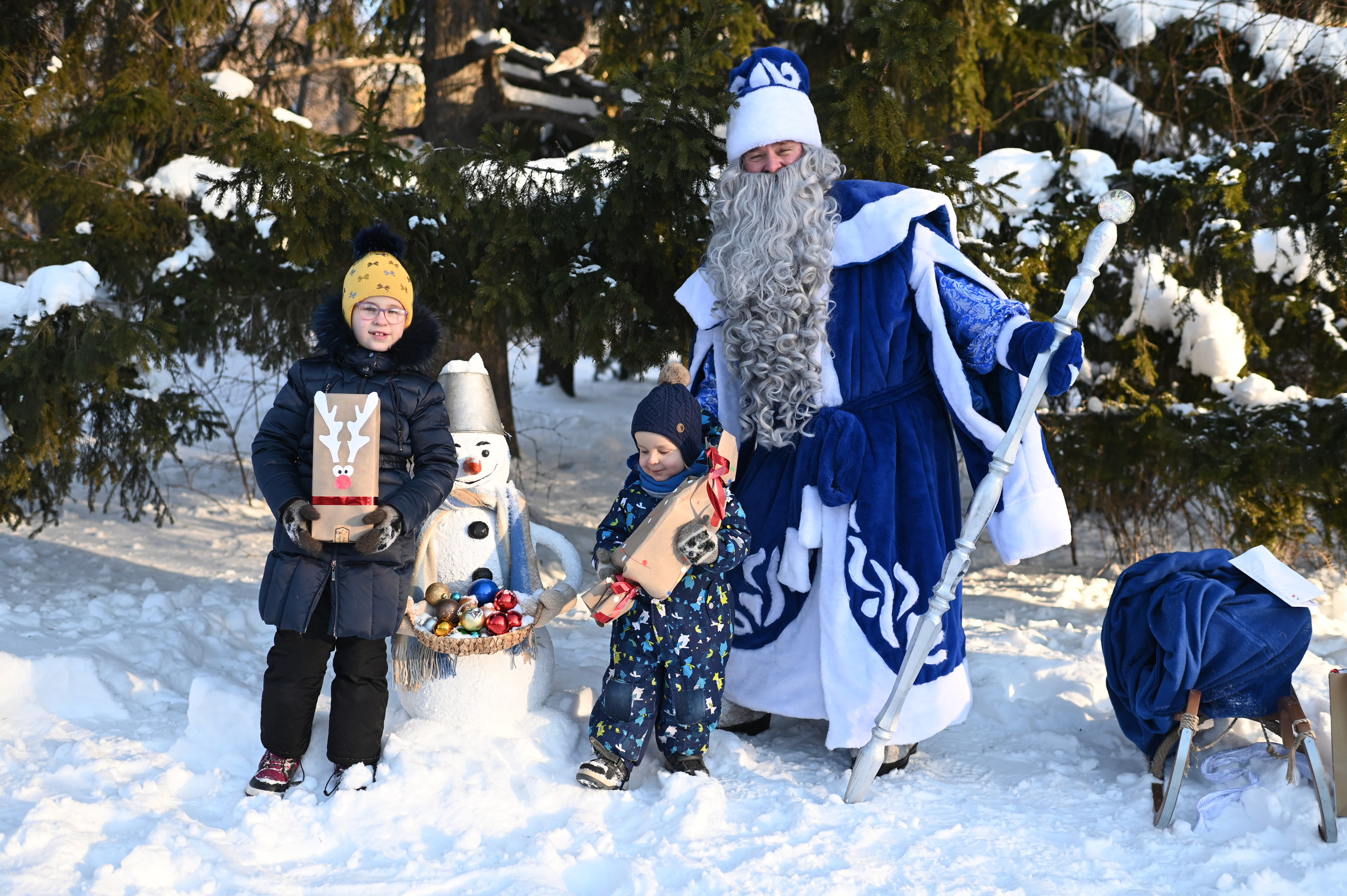 ПОЗДРАВЛЕНИЕ ОТ ДЕДА МОРОЗА. Семейный фотограф Екатеринбург Лора Мур