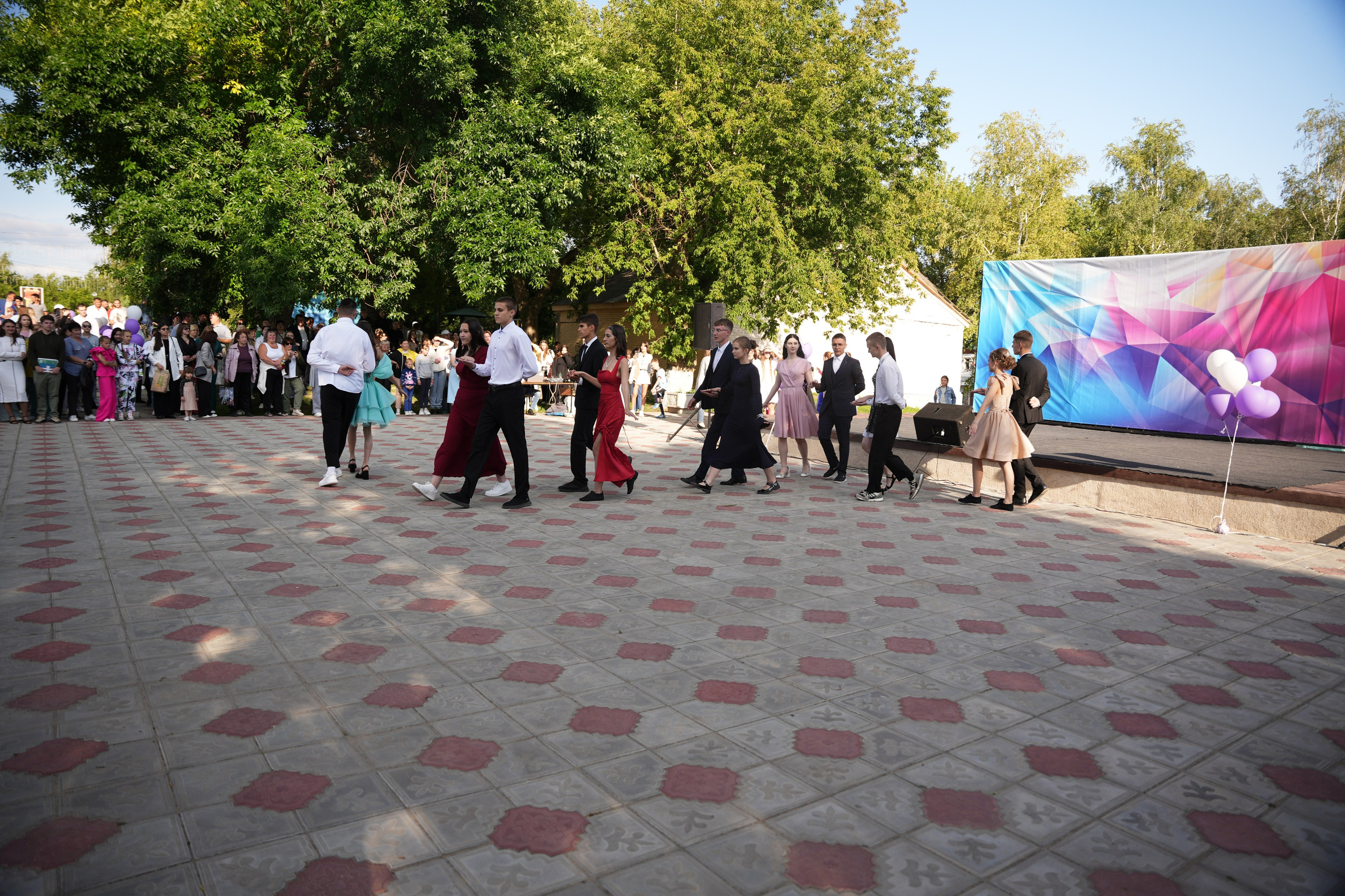 Выпускной в парке. Ольга Плаксина фотограф в Саратове