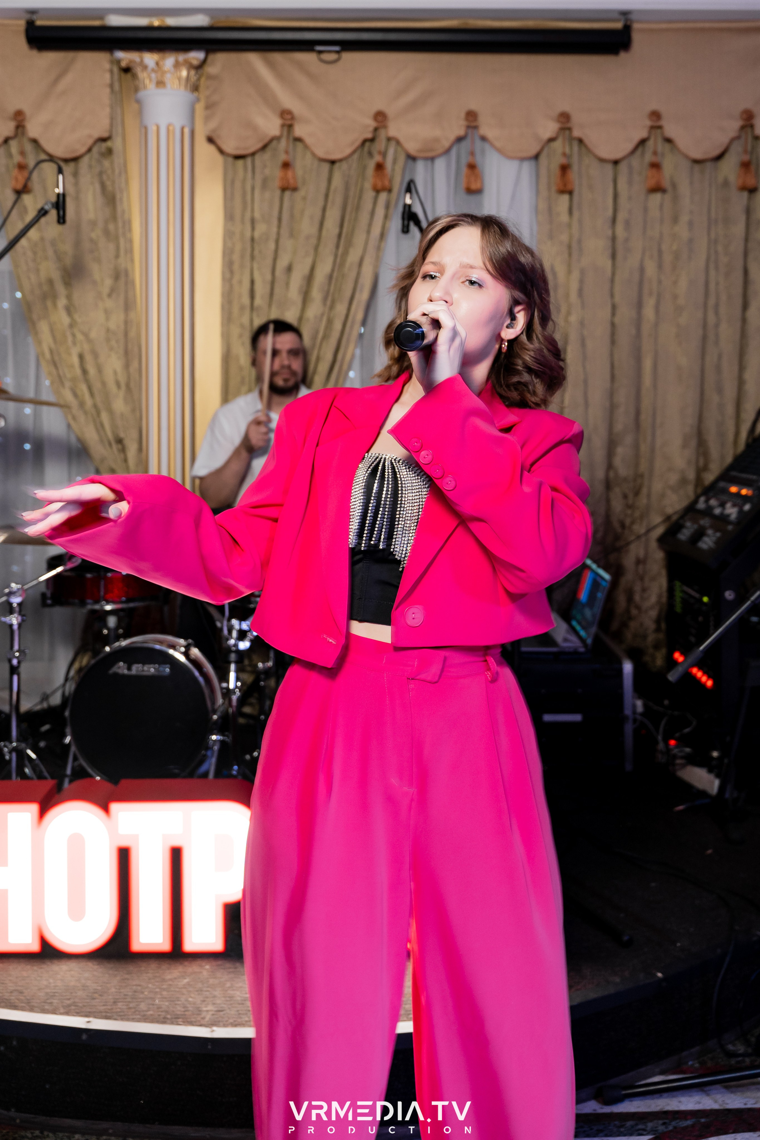 Hot point в ресторане «Империя»