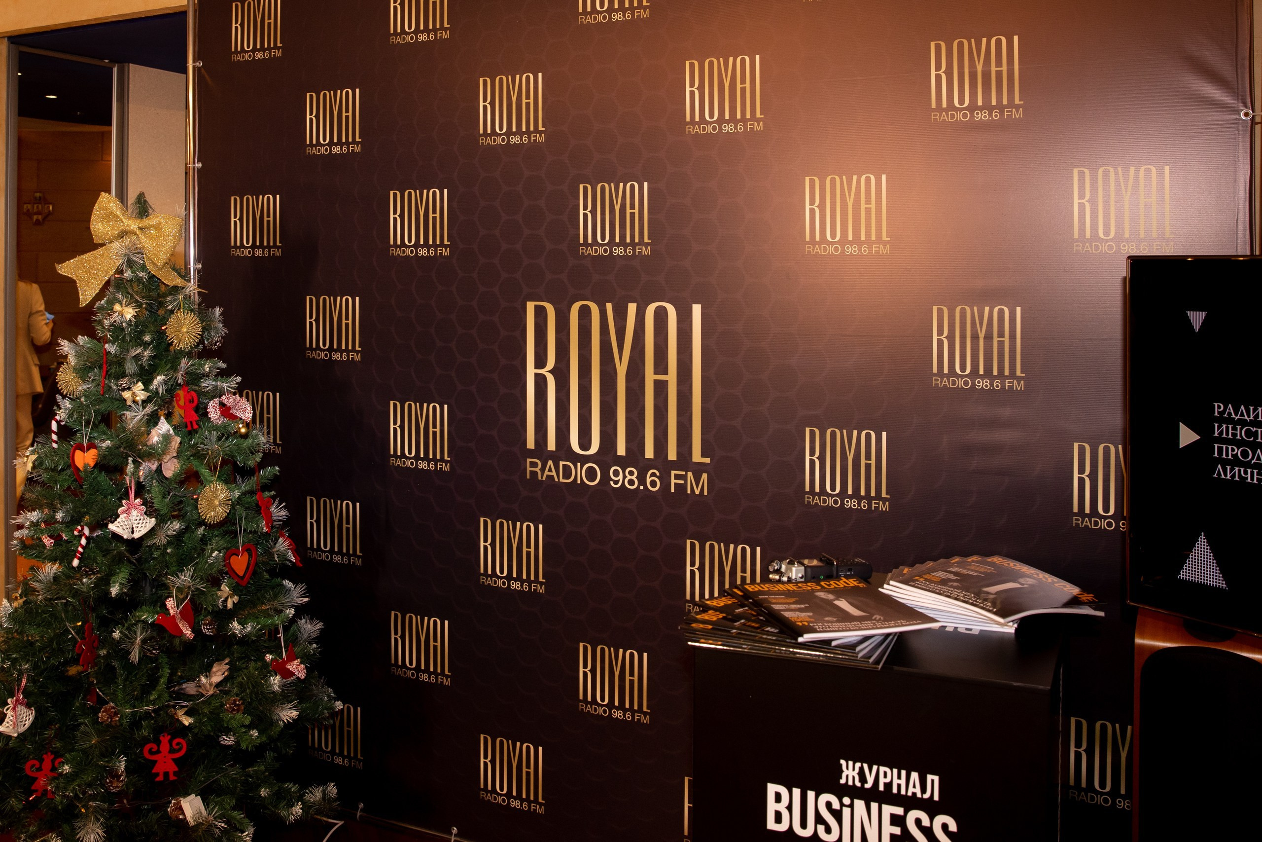 Презентация журнала Business Code на Royal Radio. Портретный фотограф в СПб Ирина Маринина