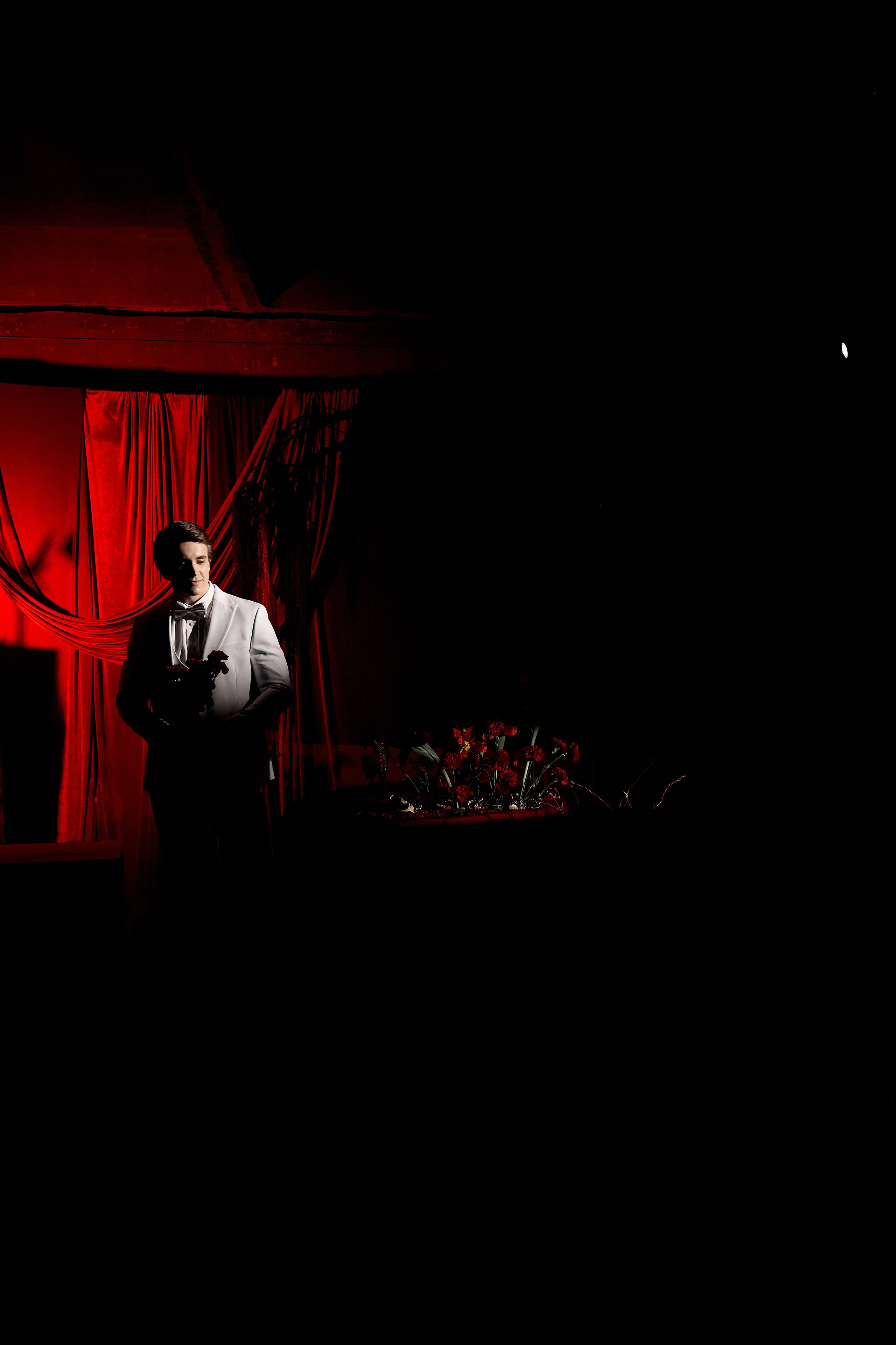 Red. Свадебный фотограф в Красноярске Владимир Ятмасов