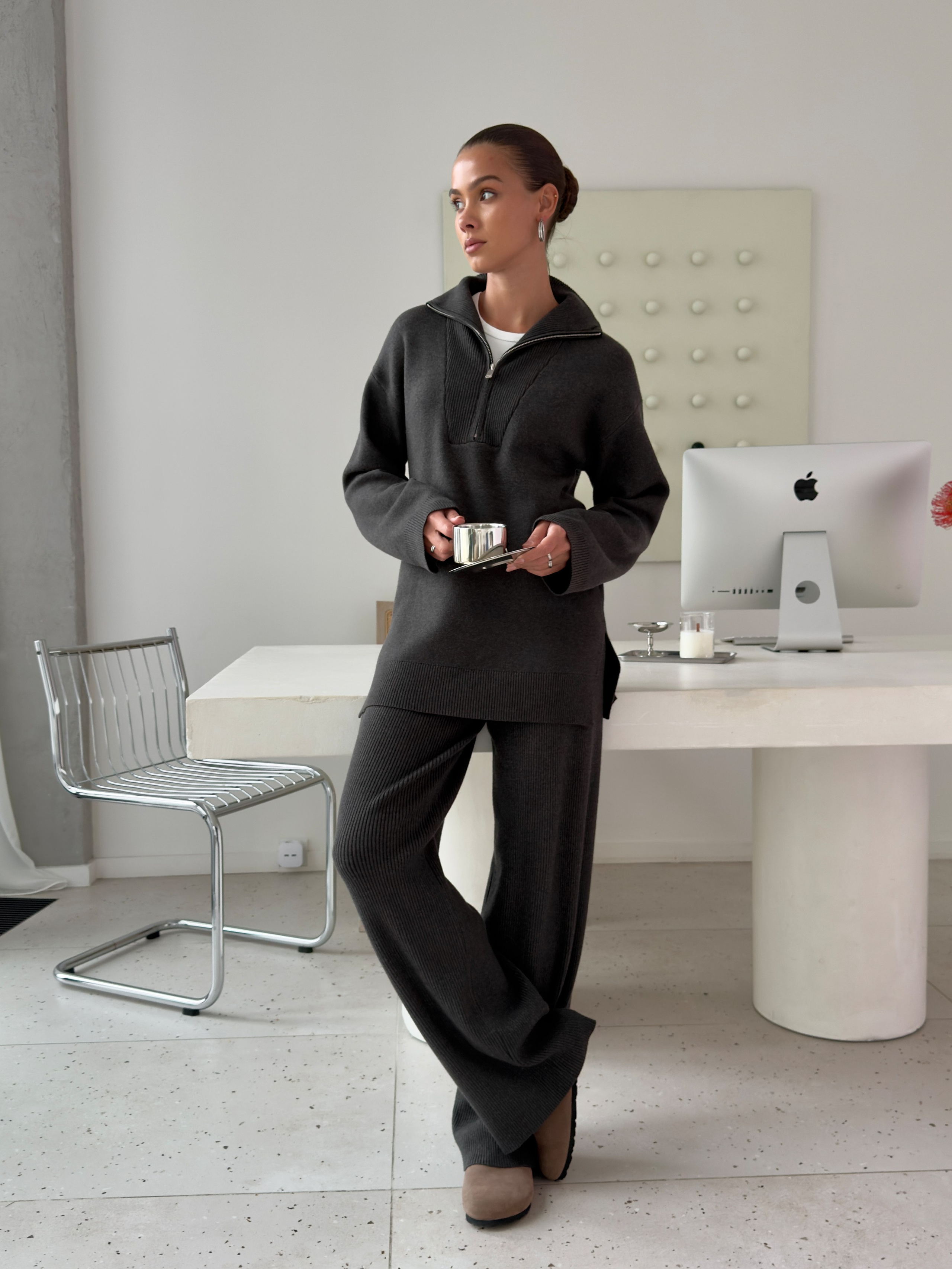 Mob.content. 595 Production