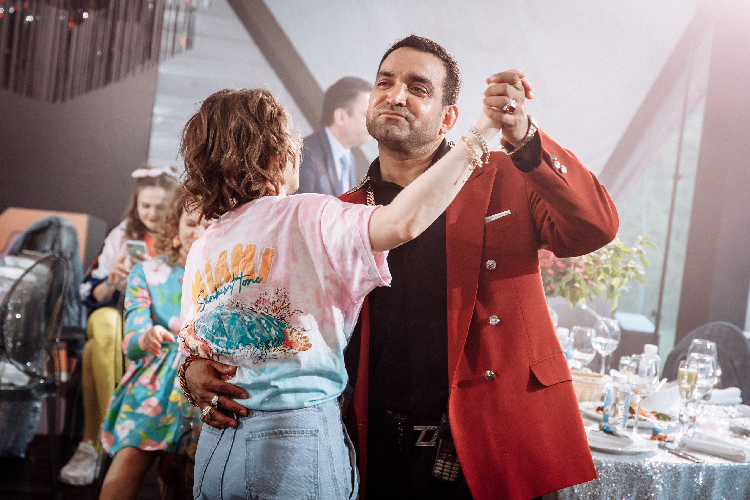 «Наши 90-е». Фотограф на свадьбу корпоратив репортаж Артем Бочаров Москва