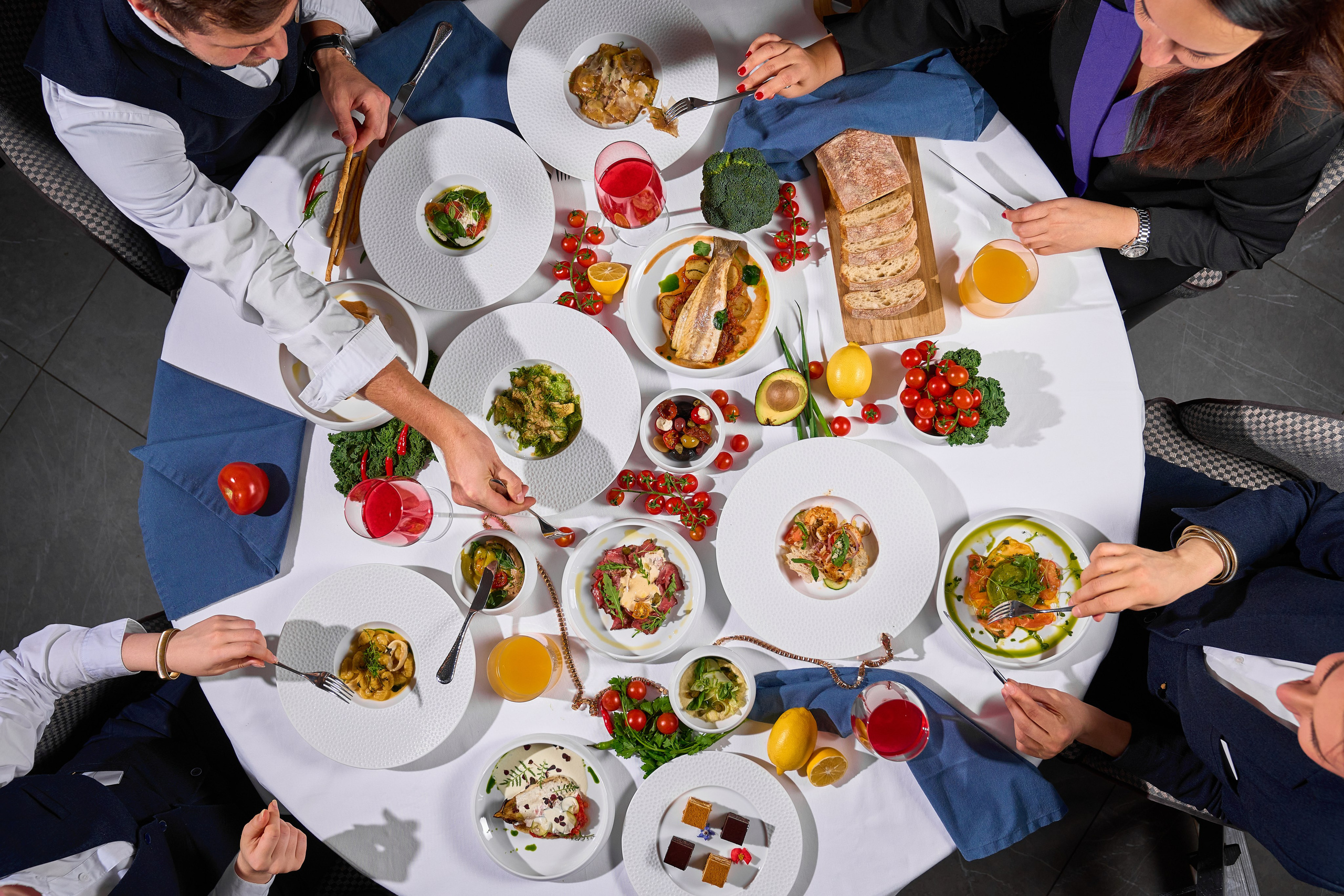 COSMOS ITALY — СЪЕМКА МЕНЮ