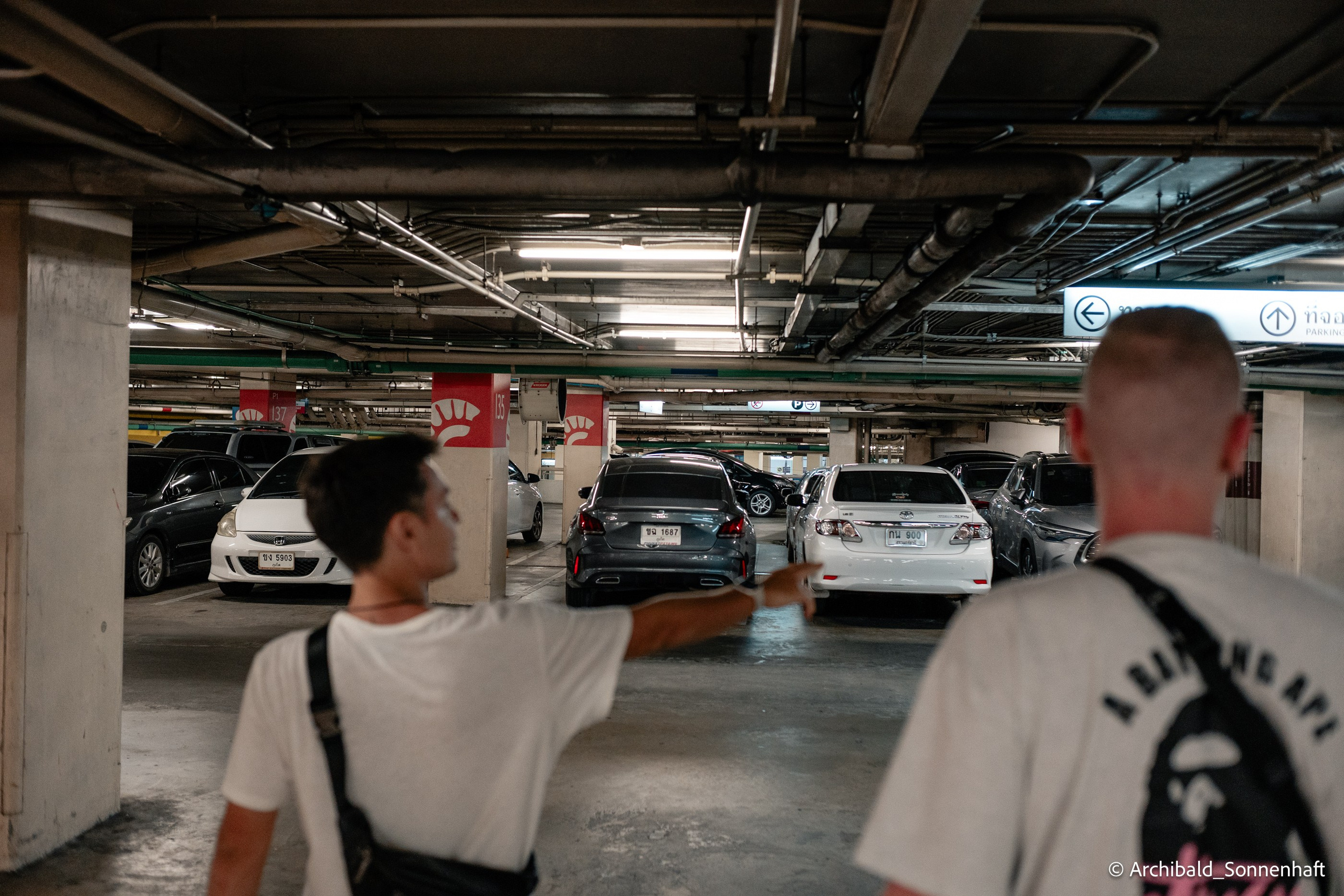 Couple of days in Thai. Photographer in Guangzhou, China. Archibald Sonnenhaft