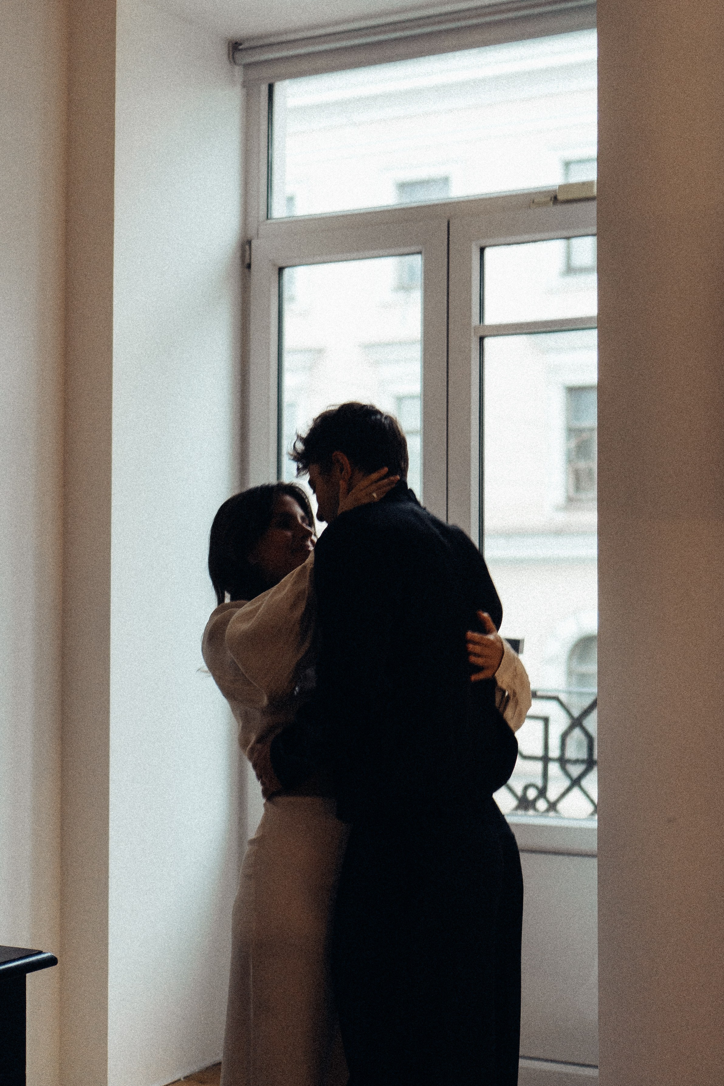 УТРО ЖЕНИХА И НЕВЕСТЫ В ПИТЕРСКОЙ КВАРТИРЕ И СЬЕМКА С СВАДЕБНЫХ ОБРАЗАХ. Профессиональный фотограф, Санкт-Петербург — Виктория Богомолова