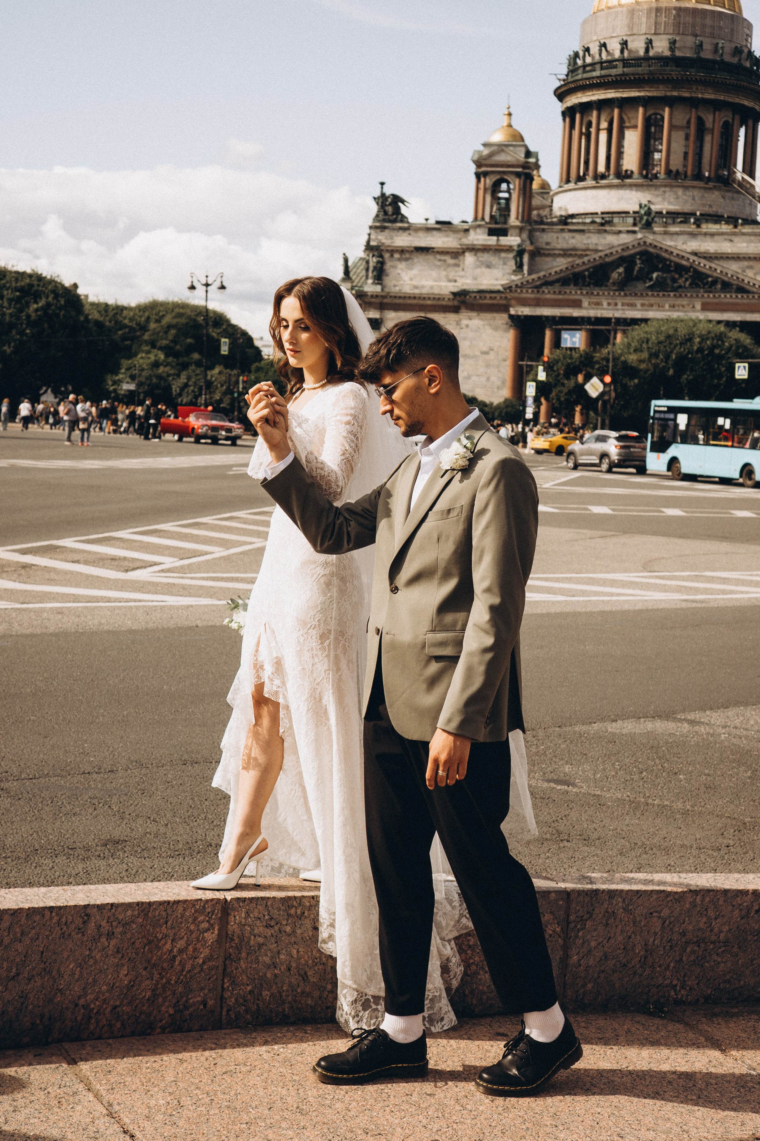 СВАДЕБНАЯ ПРОГУЛКА ВОЗЕ ИСАИКЕВСКОГО СОБОРА АСТОРИИ И ЗАКОНОДАЛЕТНОГО СОБРАНИЯ. Профессиональный фотограф, Санкт-Петербург — Виктория Богомолова