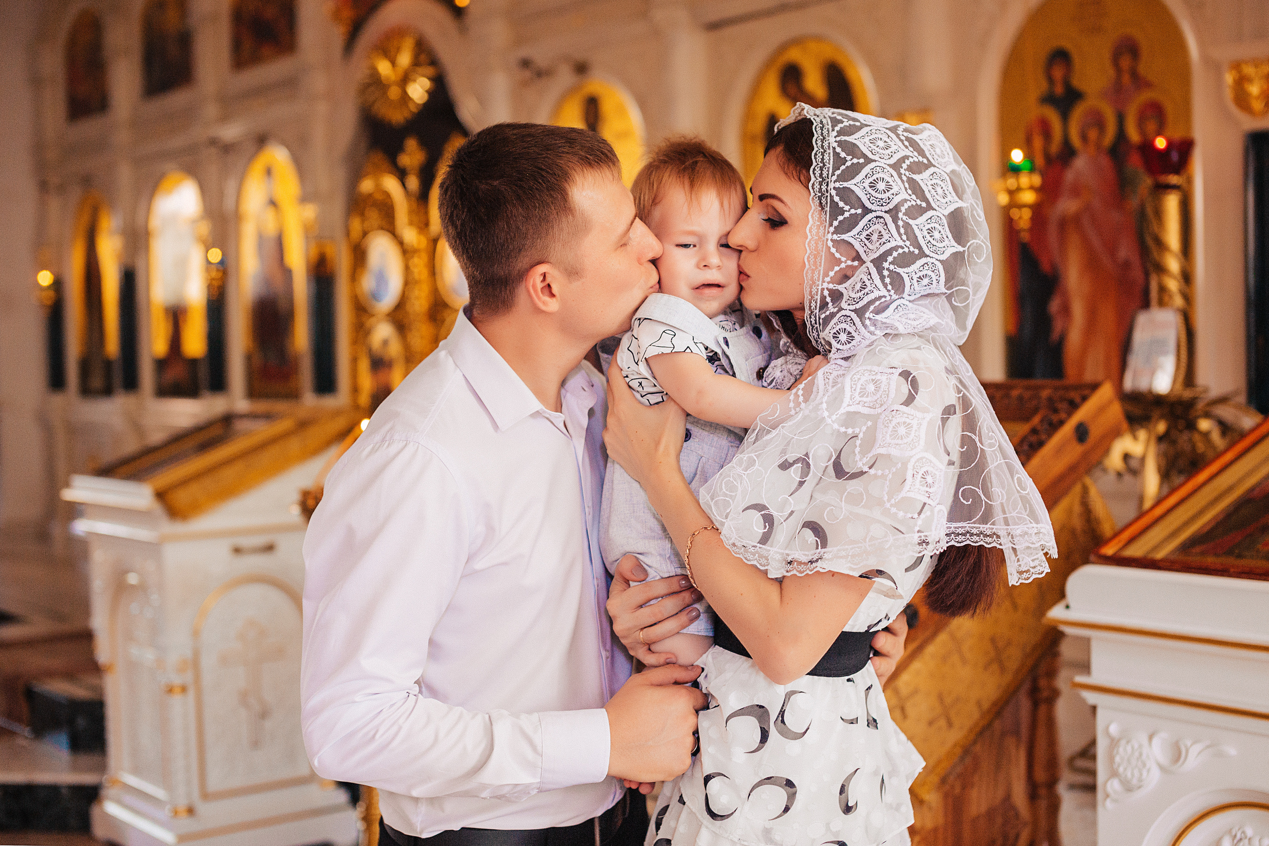 Таинство Крещения в Храме Рождества Христова. Свадебный и семейный фотограф/видеограф в Краснодаре Наталья Осинская
