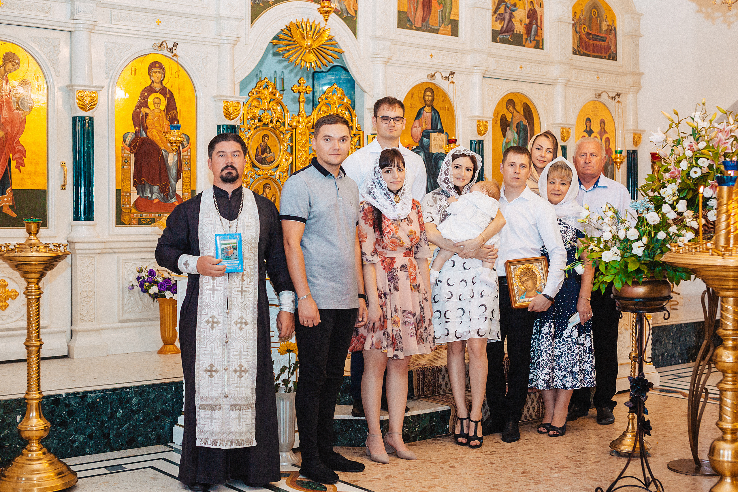 Таинство Крещения в Храме Рождества Христова. Свадебный и семейный фотограф/видеограф в Краснодаре Наталья Осинская