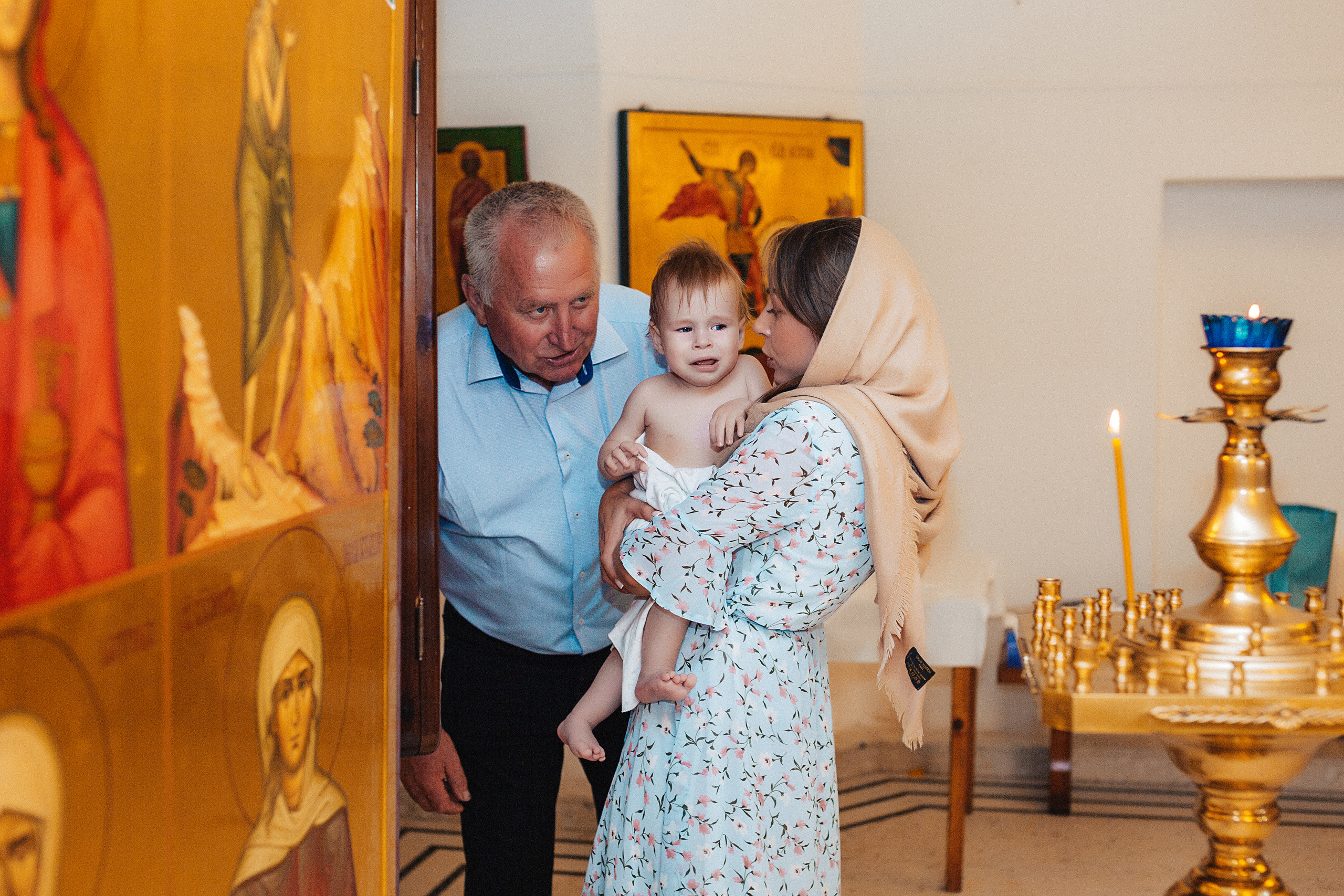Таинство Крещения в Храме Рождества Христова. Свадебный и семейный фотограф/видеограф в Краснодаре Наталья Осинская