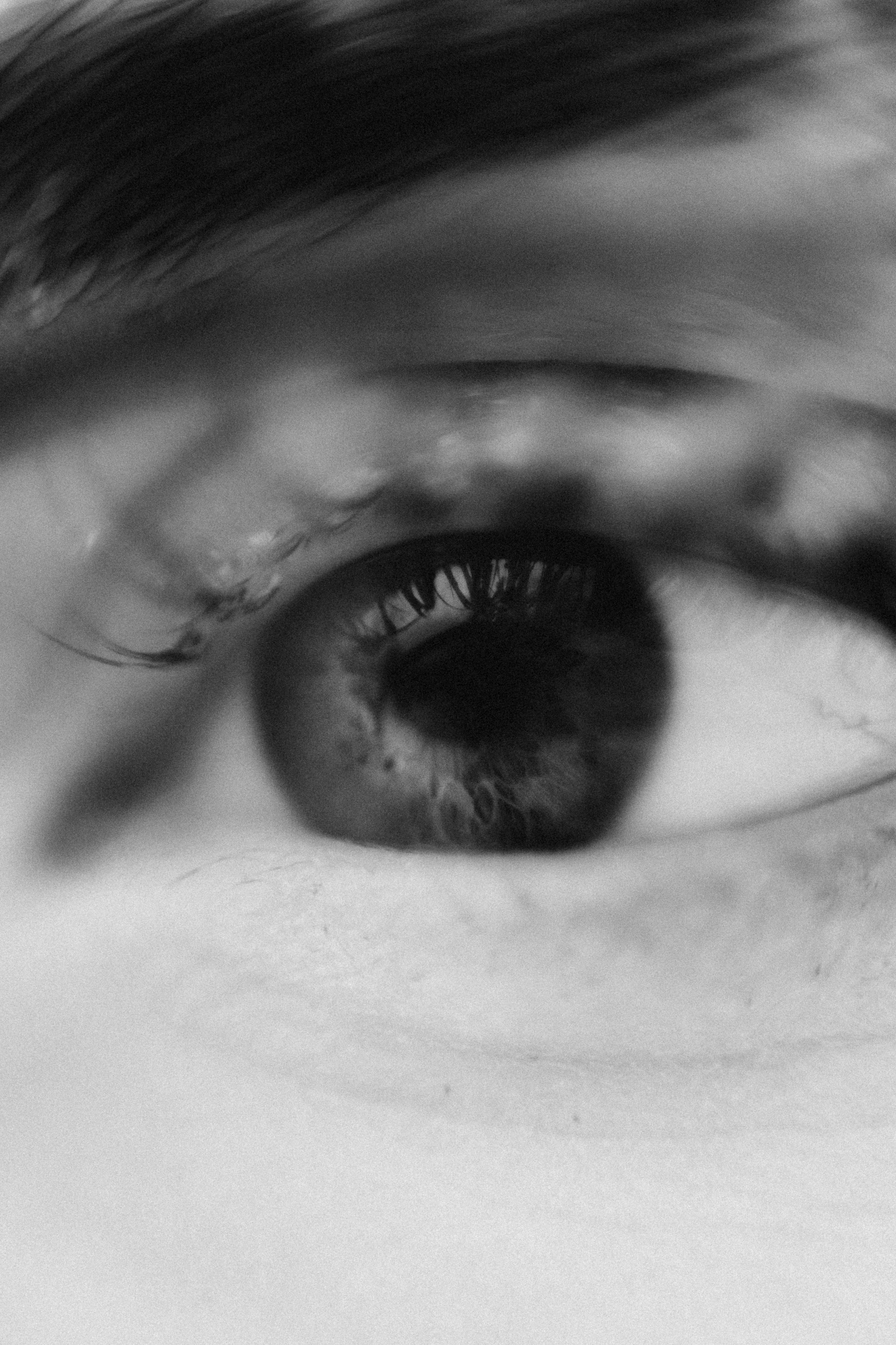 Женский портрет в снегопад