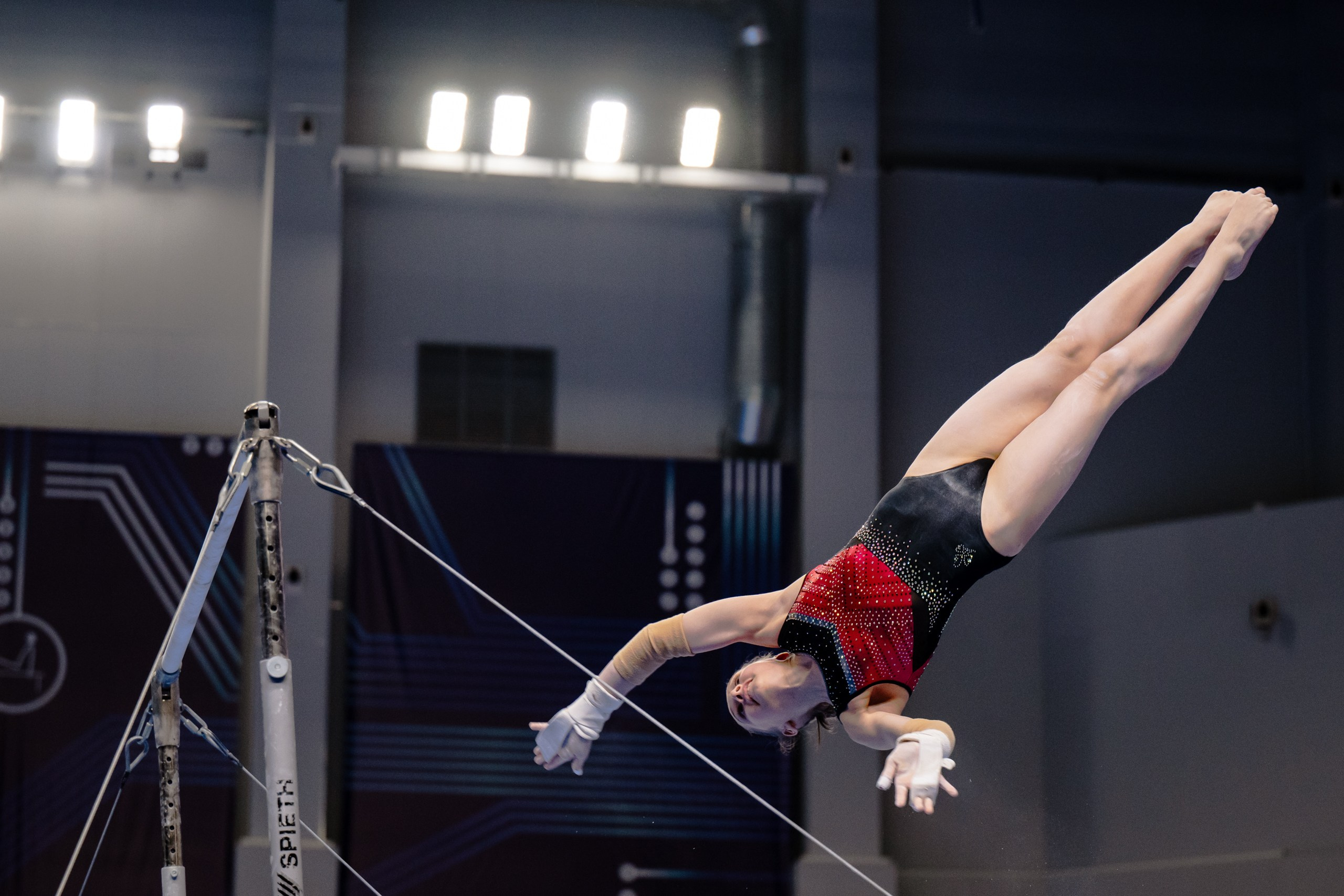 Фотограф спортивной гимнастики в Казани. Спортивный и репортажный фотограф в Казани Вячеслав Сатонин