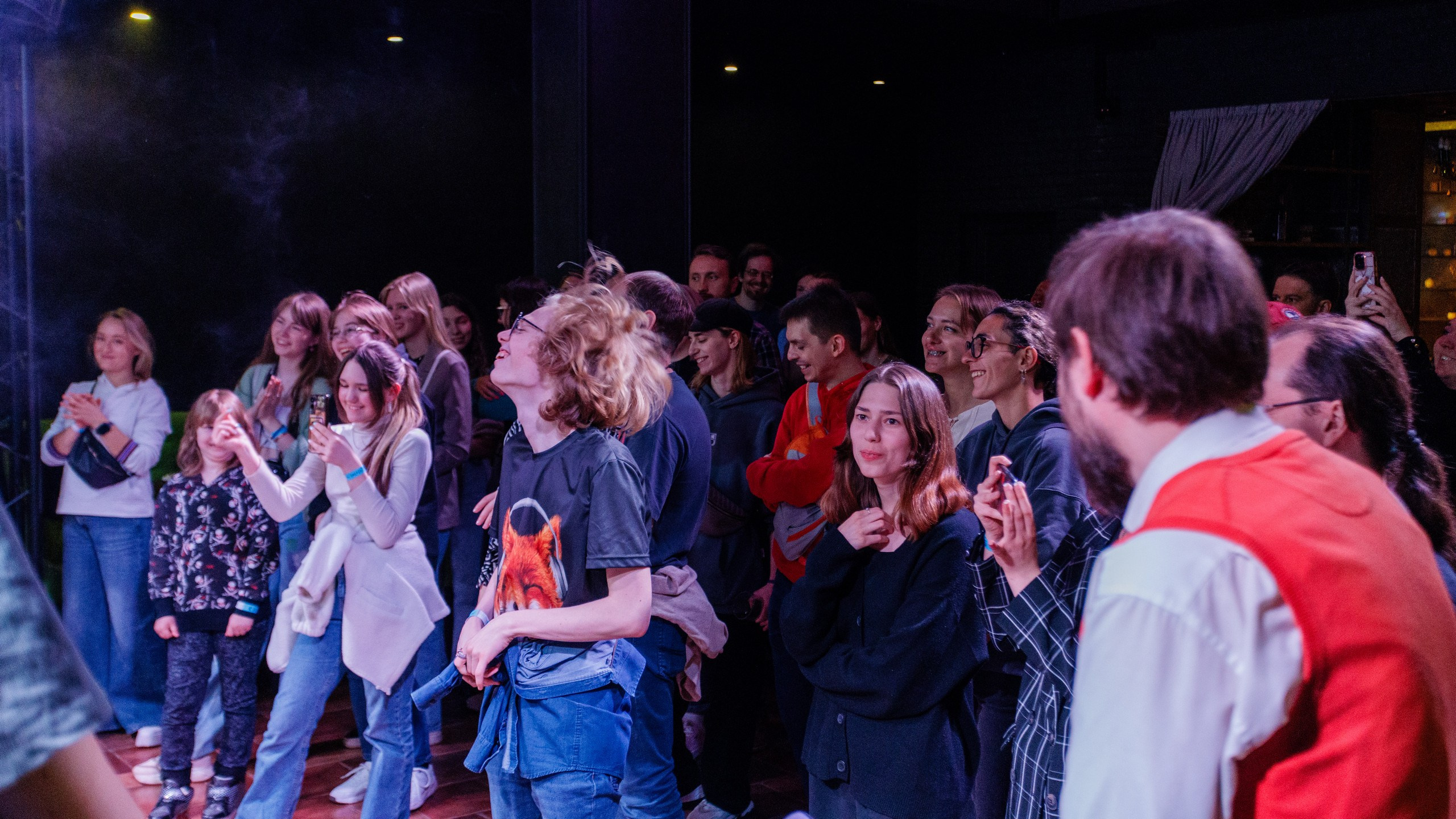 Аня из Питера в 71 тон, Москва 05'2024. Евгений Restwin — Пейзажный и репортажный фотограф