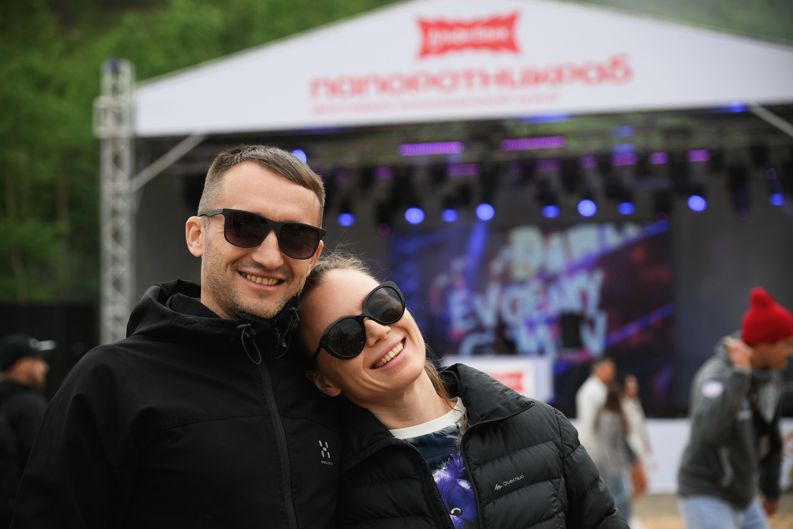 Атмосфера фестиваля «ПапоротнИКРАб» в Петропавловске-Камчатском: гастрономические зоны, семейный отдых, музыка и дегустации.