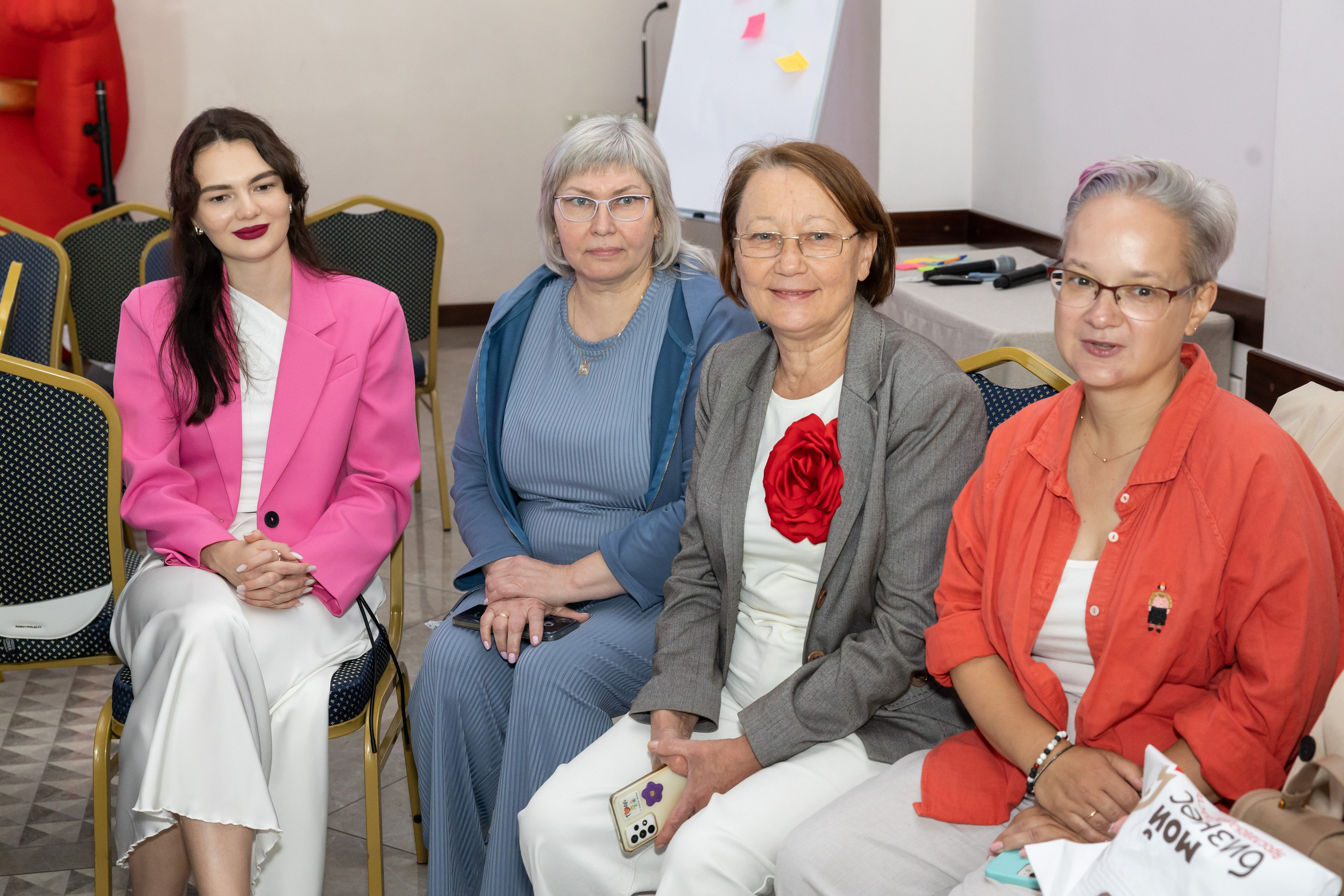 Форум Prоженщин 2025. Фотограф Ярославль Ольга Кирсанова