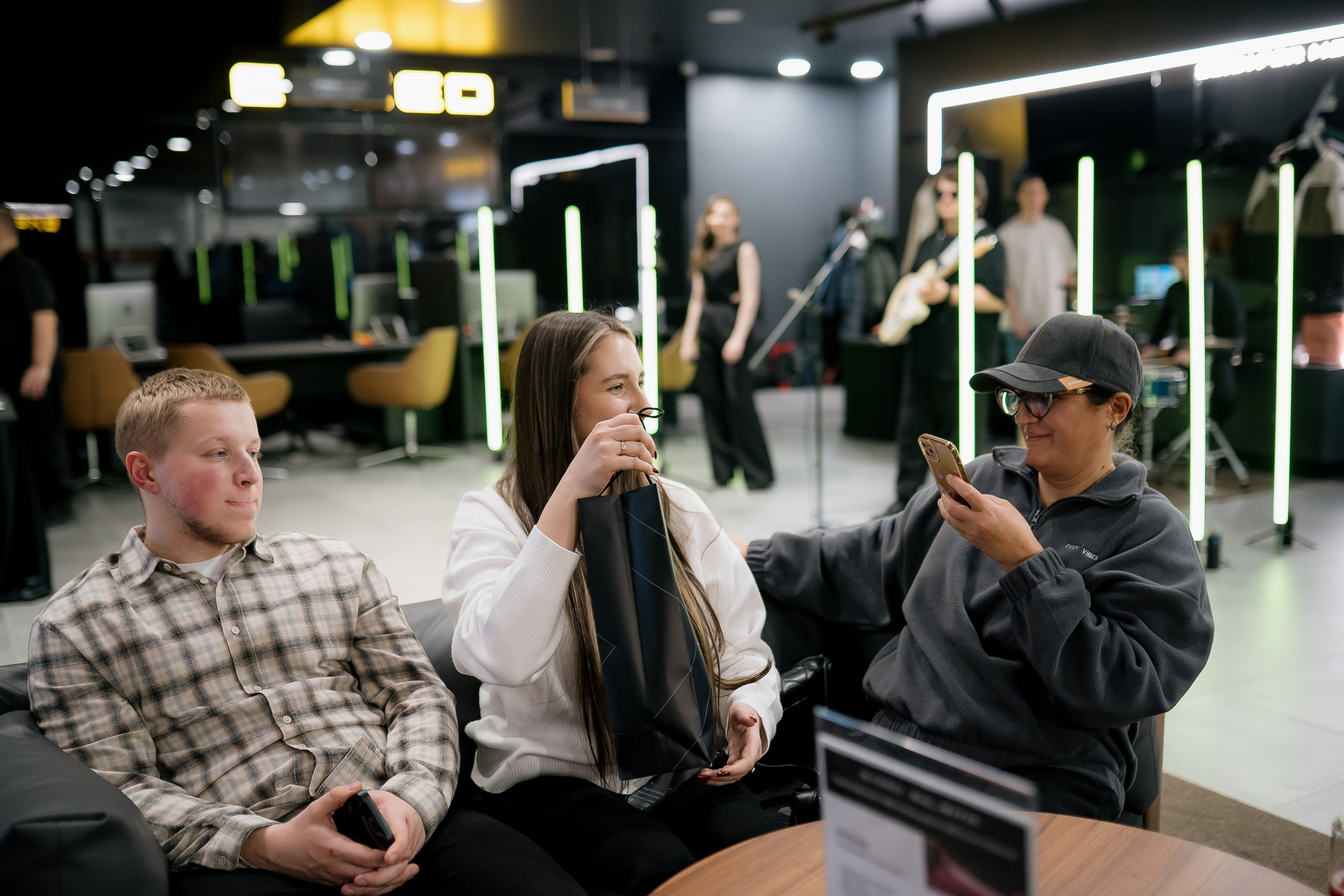 Презентация Exlantix ET. Сергей Кошкин. Репортажная и ивент-фотография в Сургуте