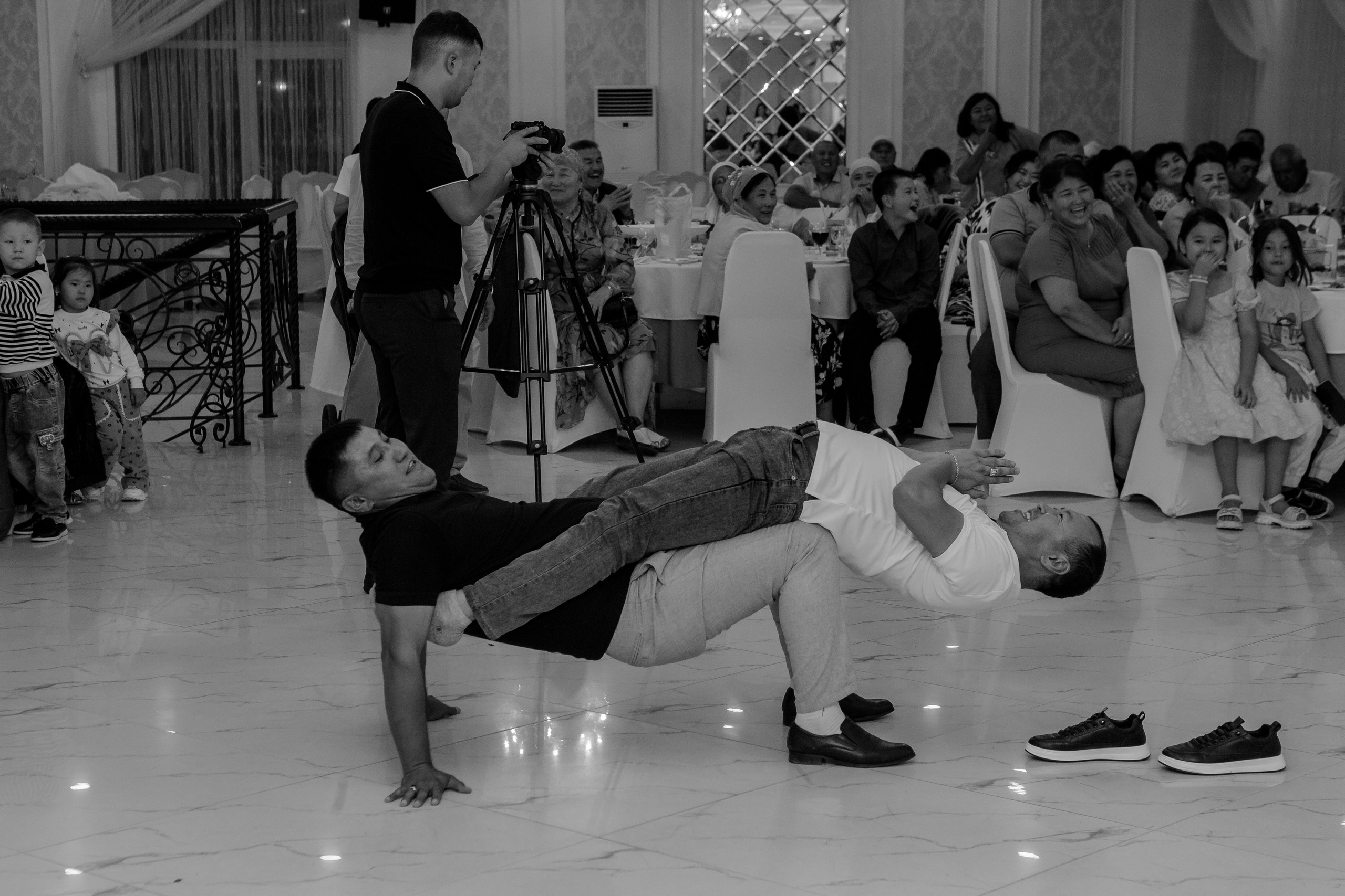 QYZ UZATU ZHADYRA. Свадебный и репортажный фотограф в Астане T.Yertay «Nomad media»