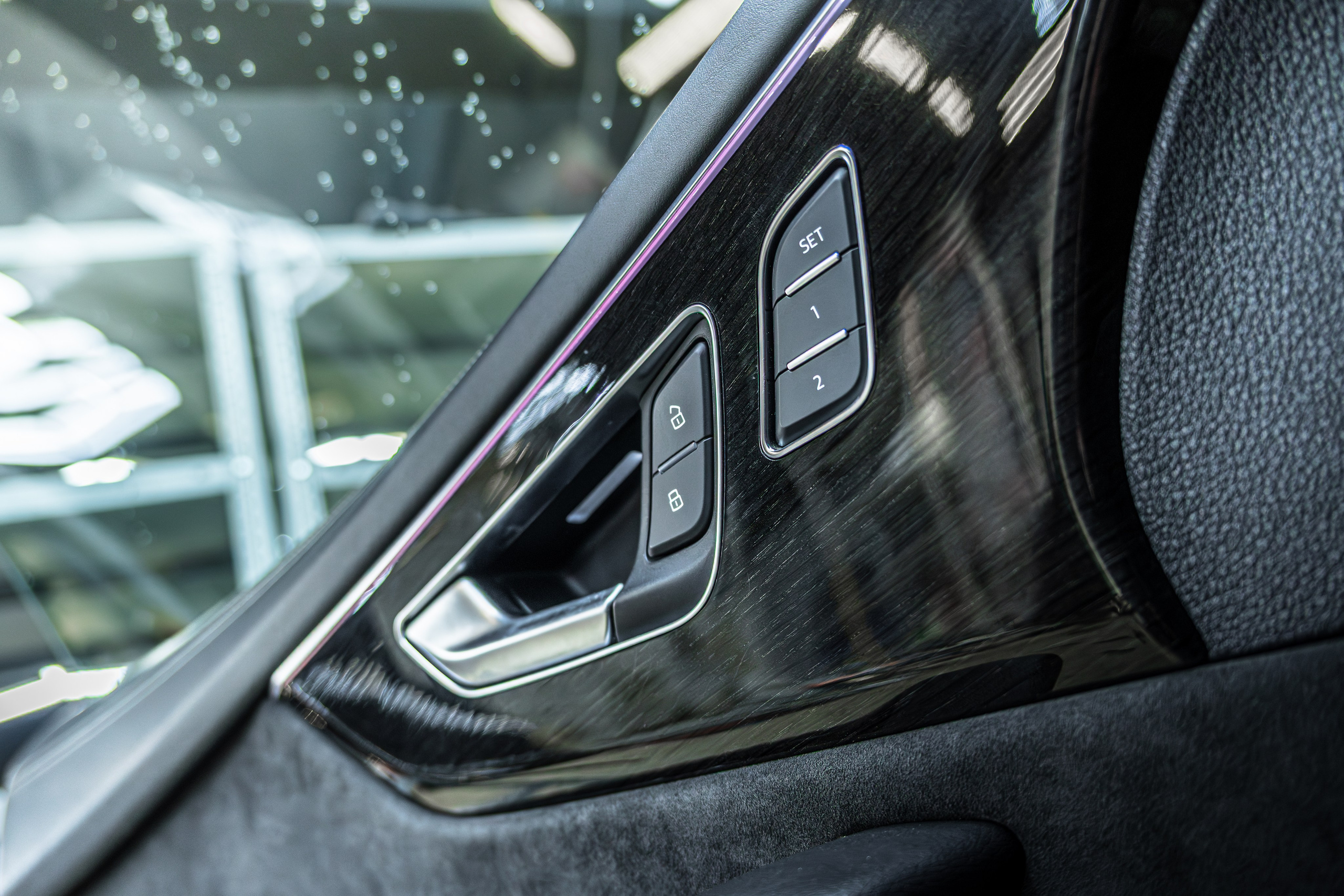 Audi Q8. Valya Fleks