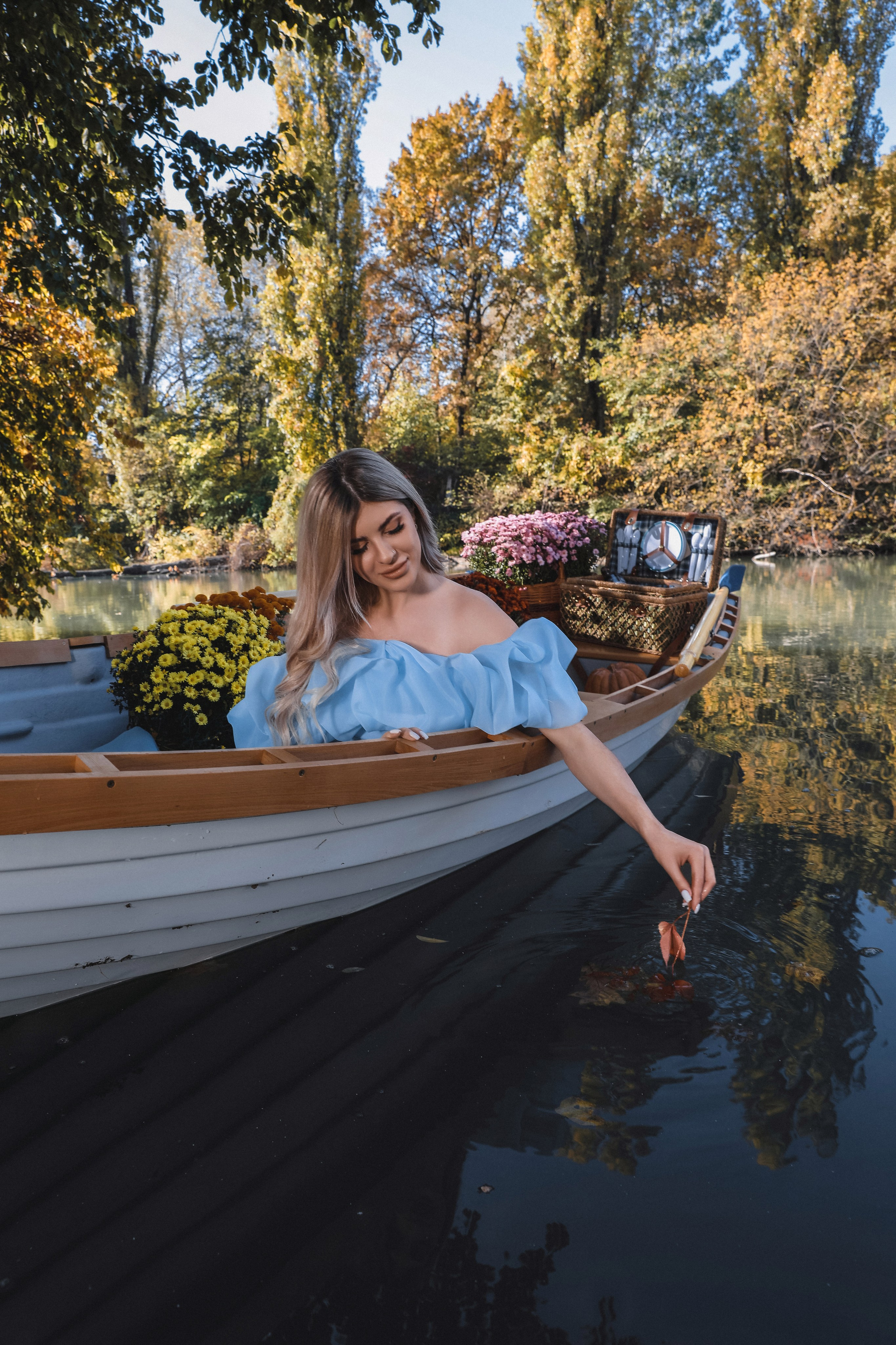 ПРОЕКТ «ЦВЕТОЧНАЯ ЛОДКА». Photographer Viktoriya Markushina «My world throug»