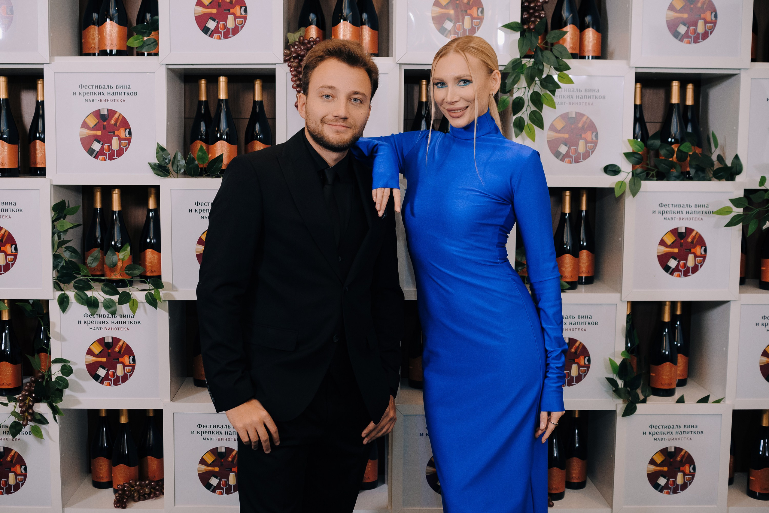 ФЕСТИВАЛЬ ВИНА И КРЕПКИХ НАПИТКОВ МАВТ-ВИНОТЕКА. Репортажный фотограф Зуев Роман г. Челябинск