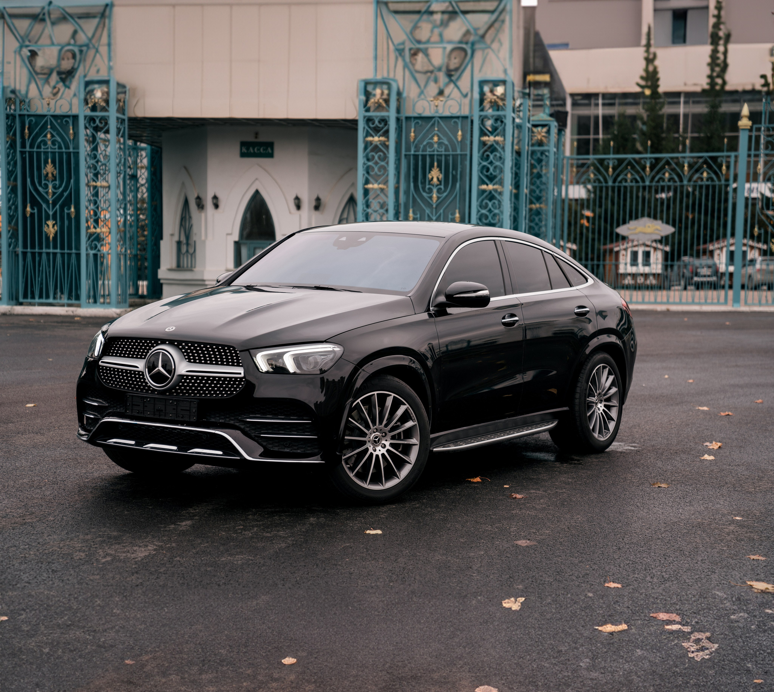 Mercedes-Benz GLE 400D. Идеальные портреты для соцсетей — Фотограф Ленар