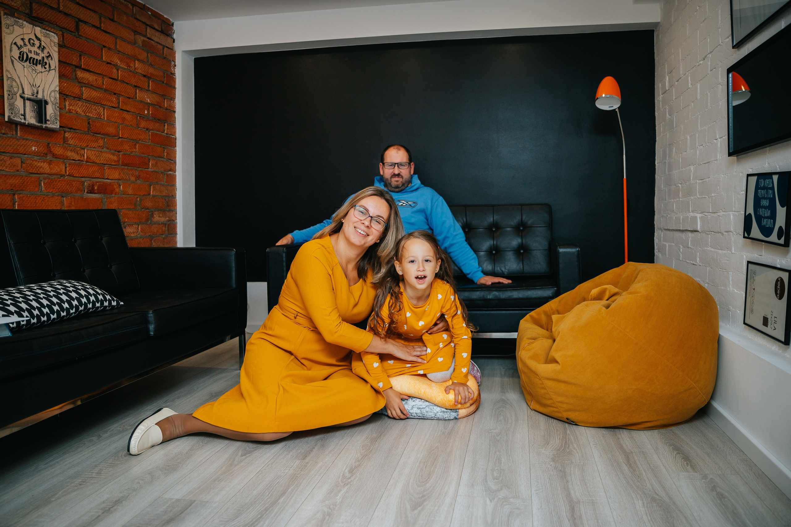 Первый звонок в школе «Монтессори Азбука». Семейный lifestyle фотограф в Санкт-Петербурге Людмила Пахомова