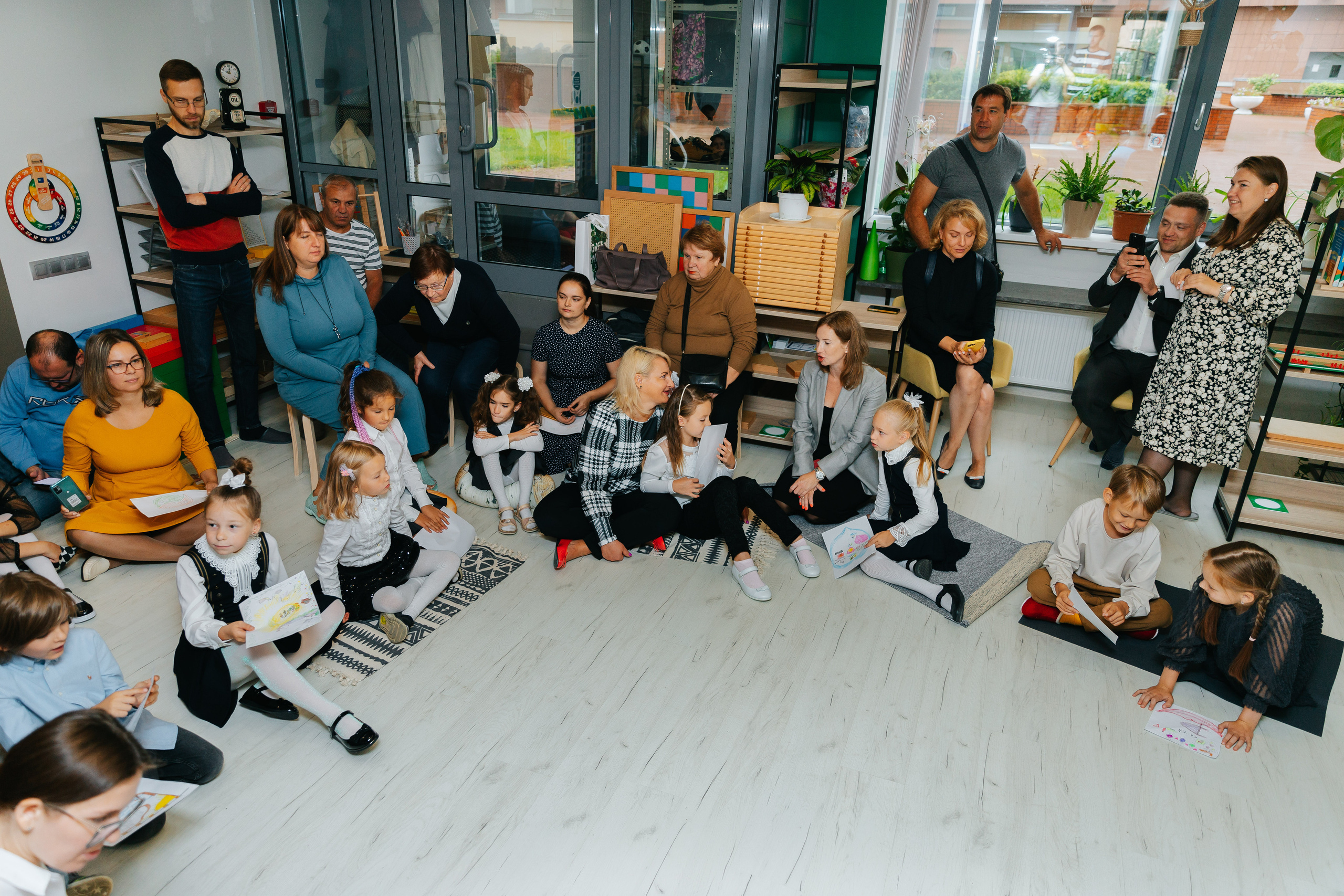 Первый звонок в школе «Монтессори Азбука». Семейный lifestyle фотограф в Санкт-Петербурге Людмила Пахомова