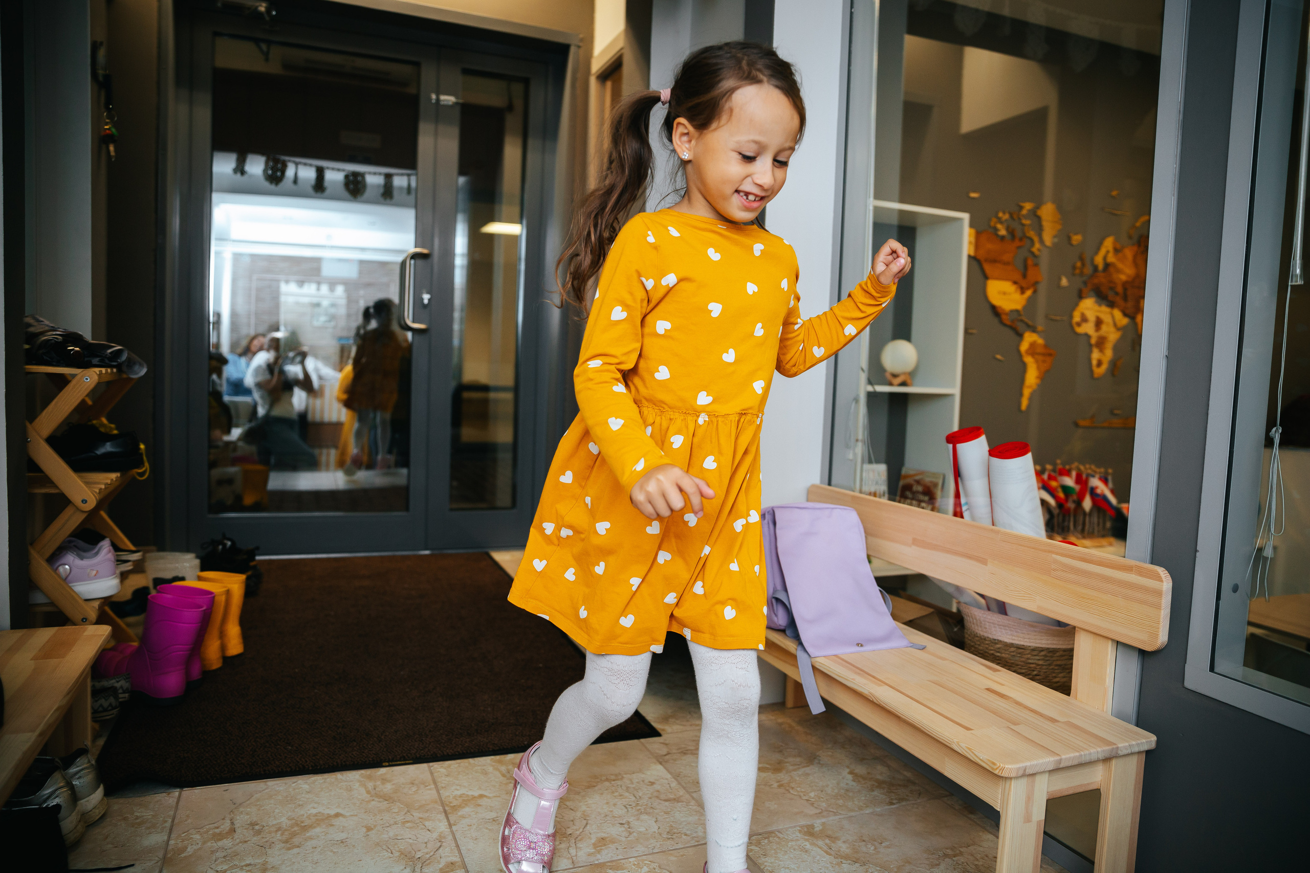 Первый звонок в школе «Монтессори Азбука». Семейный lifestyle фотограф в Санкт-Петербурге Людмила Пахомова