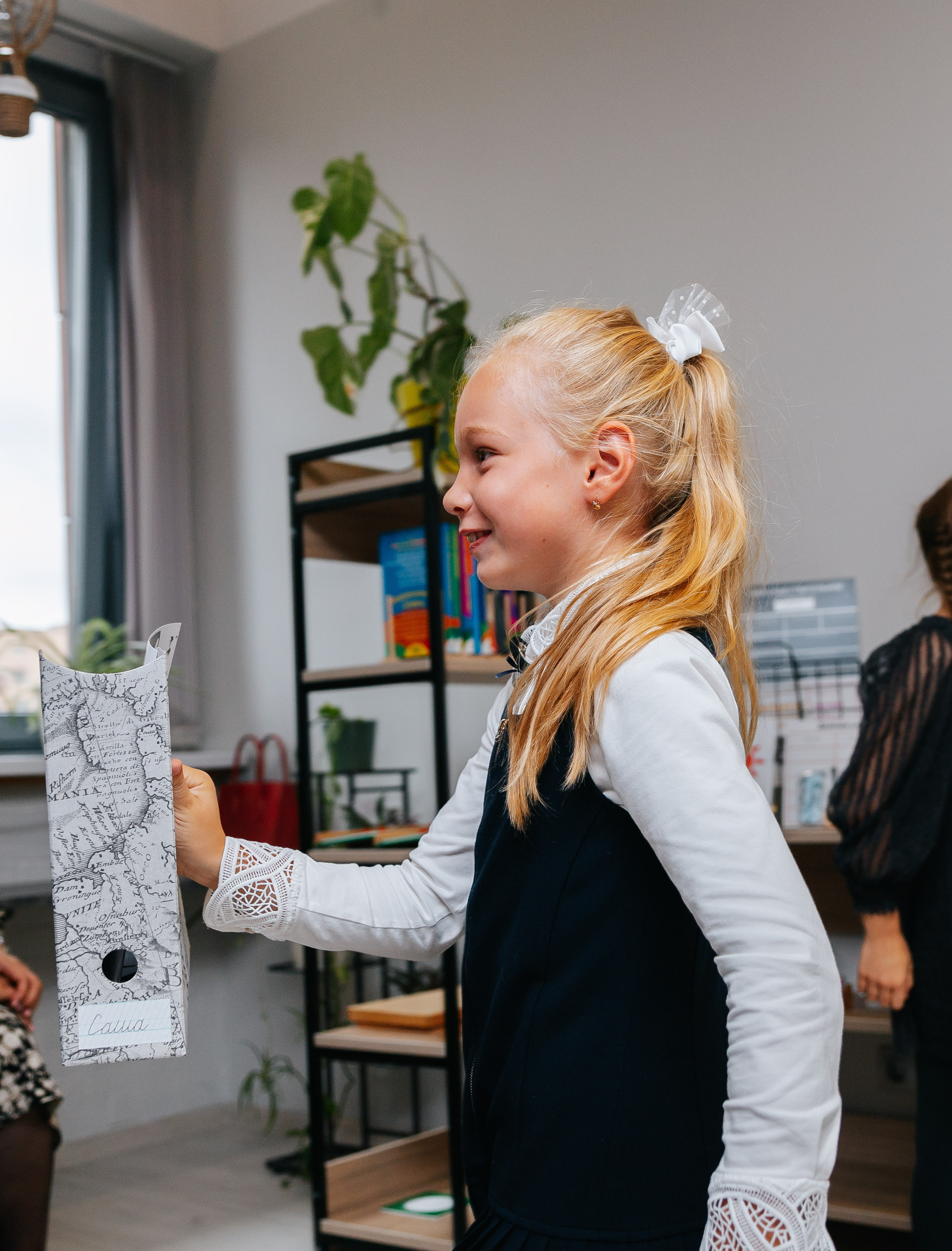 Первый звонок в школе «Монтессори Азбука». Семейный lifestyle фотограф в Санкт-Петербурге Людмила Пахомова