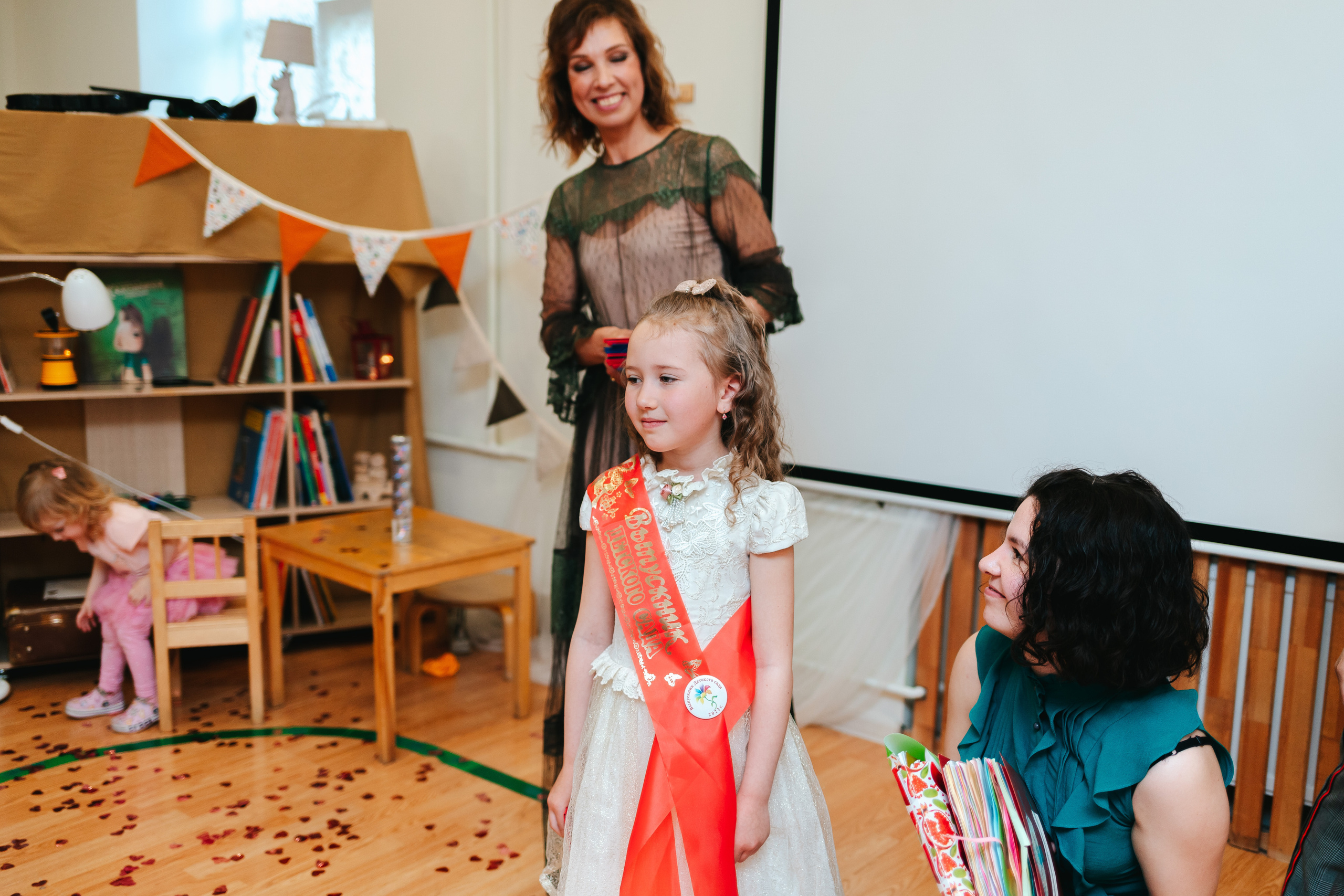 Выпускной в садике «Монтессори Азбука». Семейный lifestyle фотограф в Санкт-Петербурге Людмила Пахомова