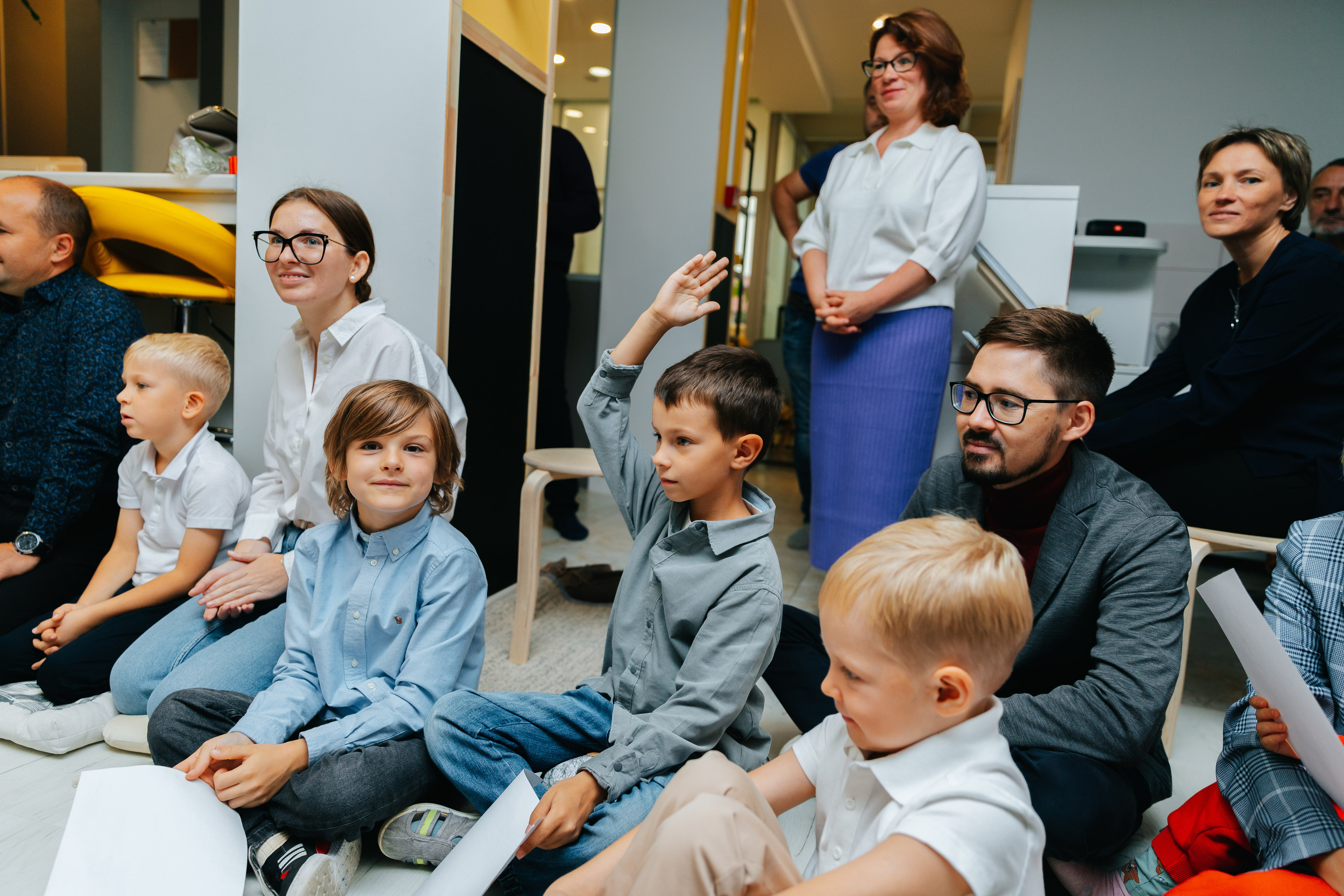 Первый звонок в школе «Монтессори Азбука». Семейный lifestyle фотограф в Санкт-Петербурге Людмила Пахомова