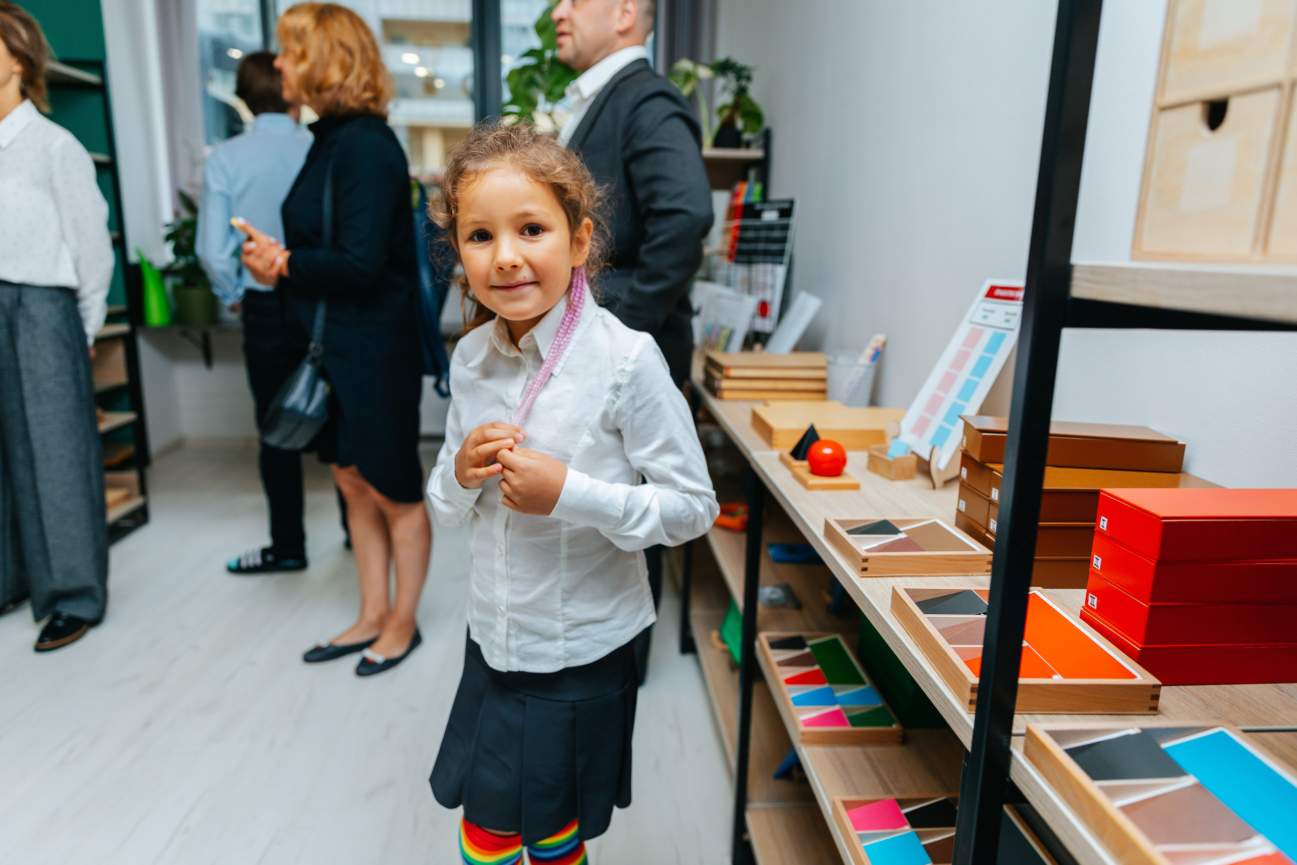 Первый звонок в школе «Монтессори Азбука». Семейный lifestyle фотограф в Санкт-Петербурге Людмила Пахомова