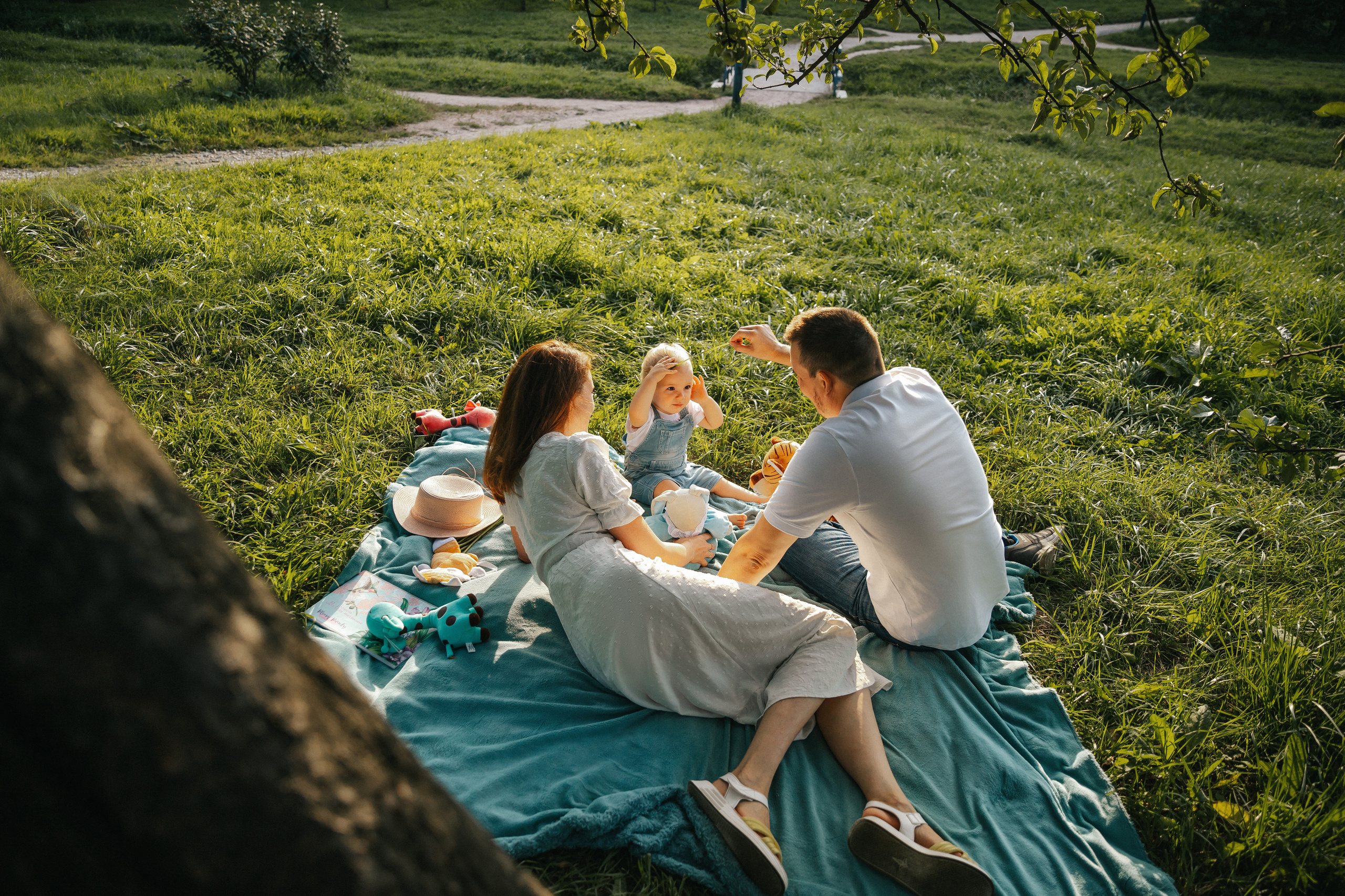 Юра, Катя, Андрей_фотопрогулка в парке. Семейный lifestyle фотограф в Санкт-Петербурге Людмила Пахомова