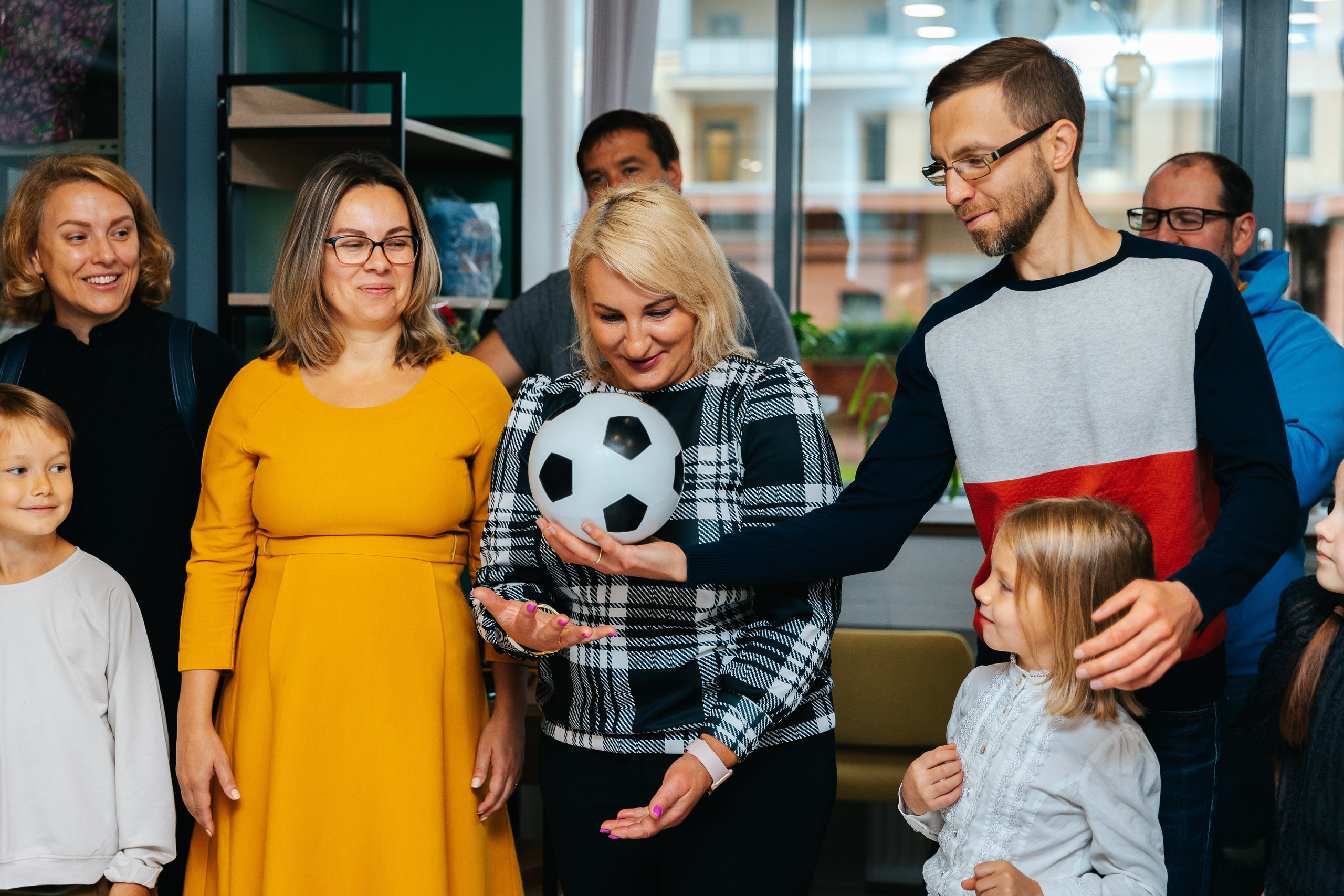 Первый звонок в школе «Монтессори Азбука». Семейный lifestyle фотограф в Санкт-Петербурге Людмила Пахомова