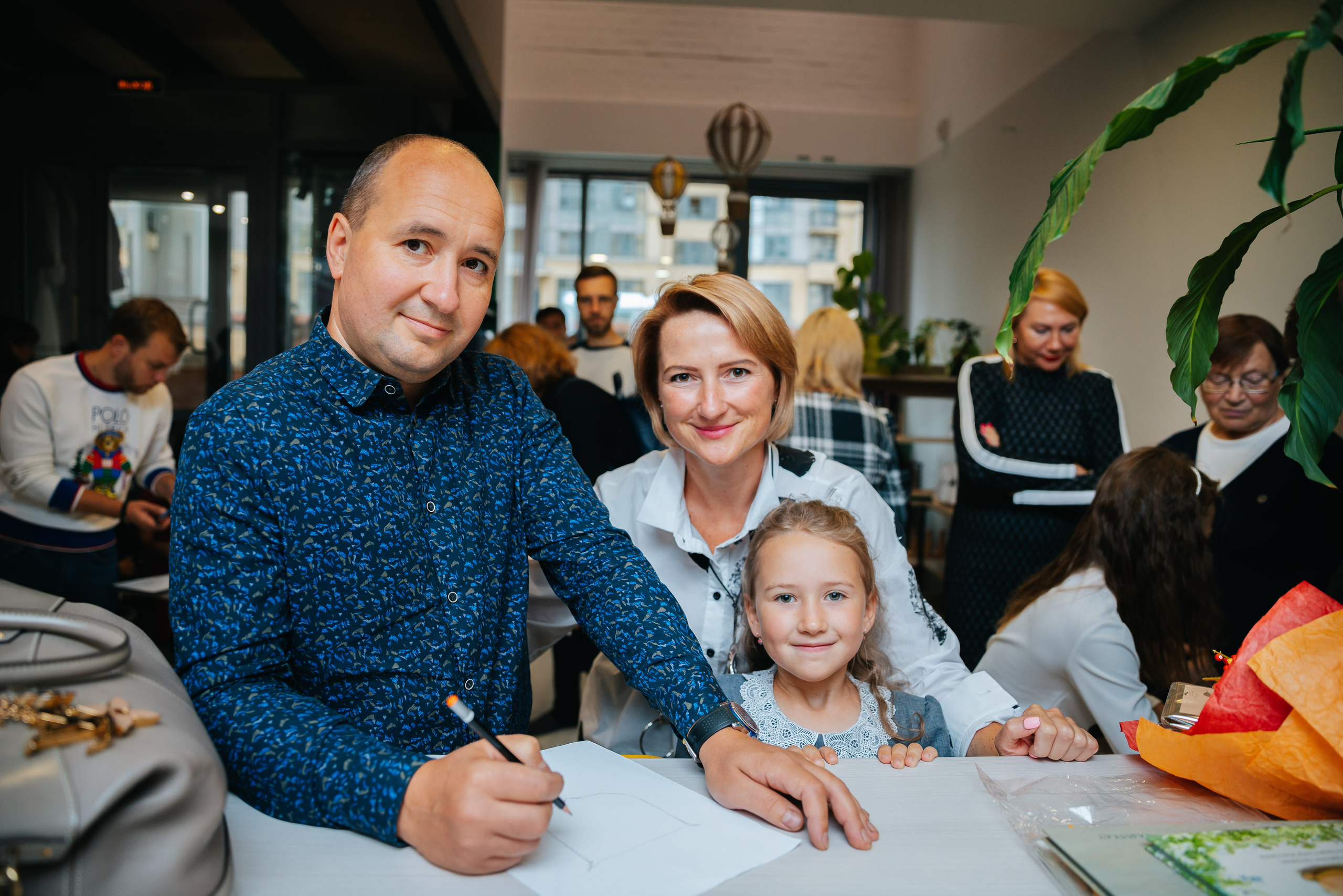 Первый звонок в школе «Монтессори Азбука». Семейный lifestyle фотограф в Санкт-Петербурге Людмила Пахомова