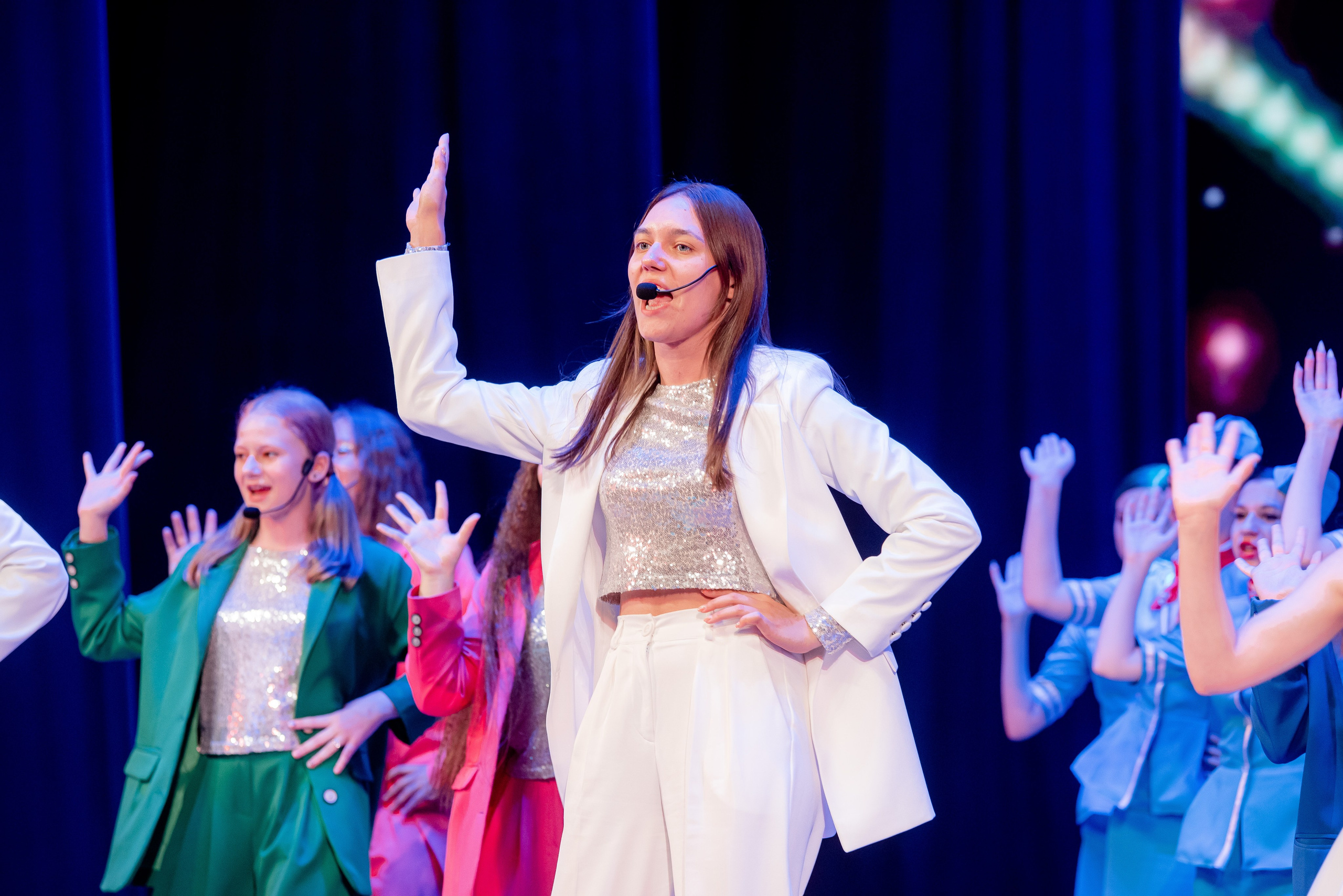 30 Школа. Вручение и Банкет. ДК Юбилейный и Банхоф. Фотограф в Волгограде и Волжском Александр Горбань