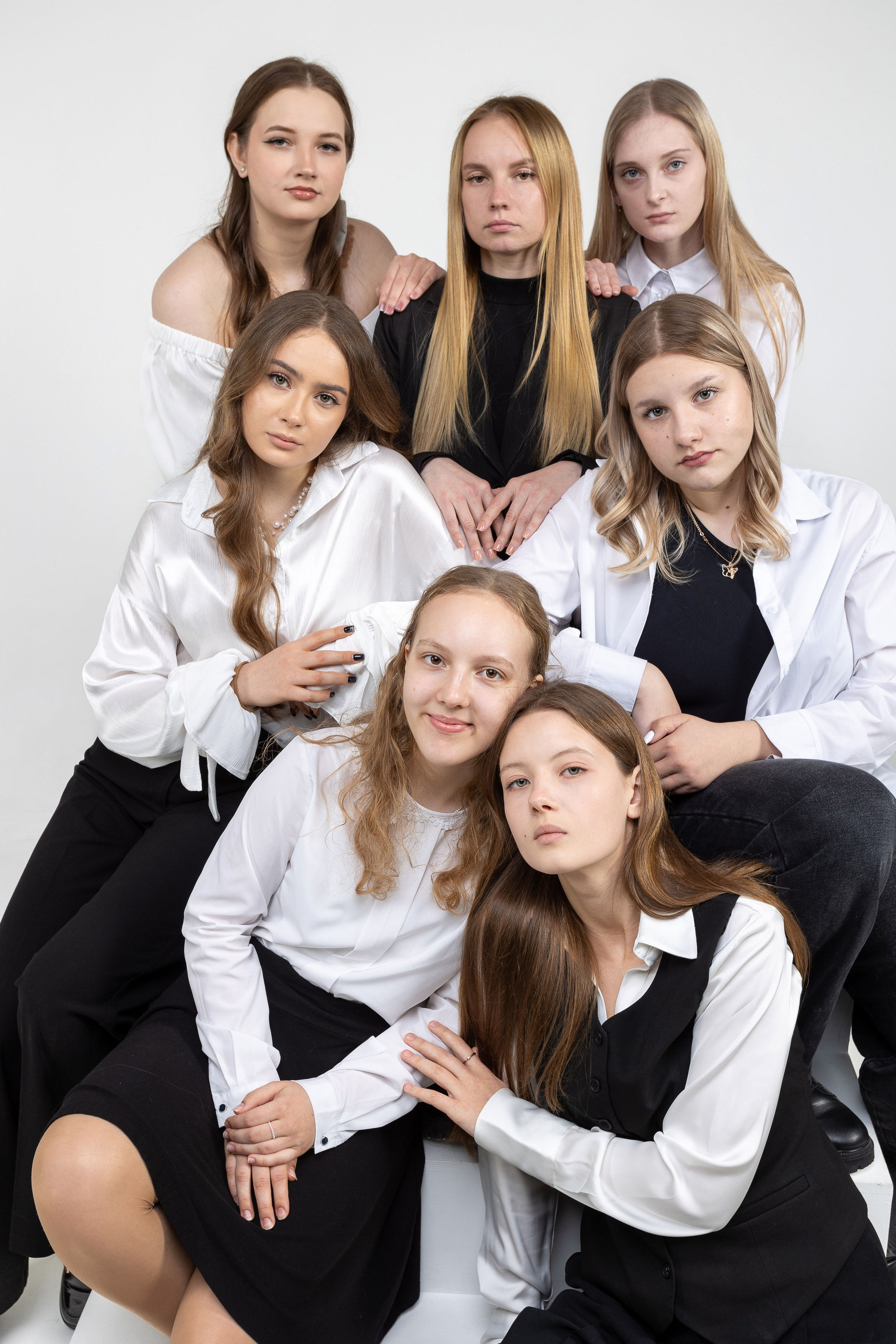 В студии. Выпускные альбомы Майкоп, Краснодар Елена Золотарева