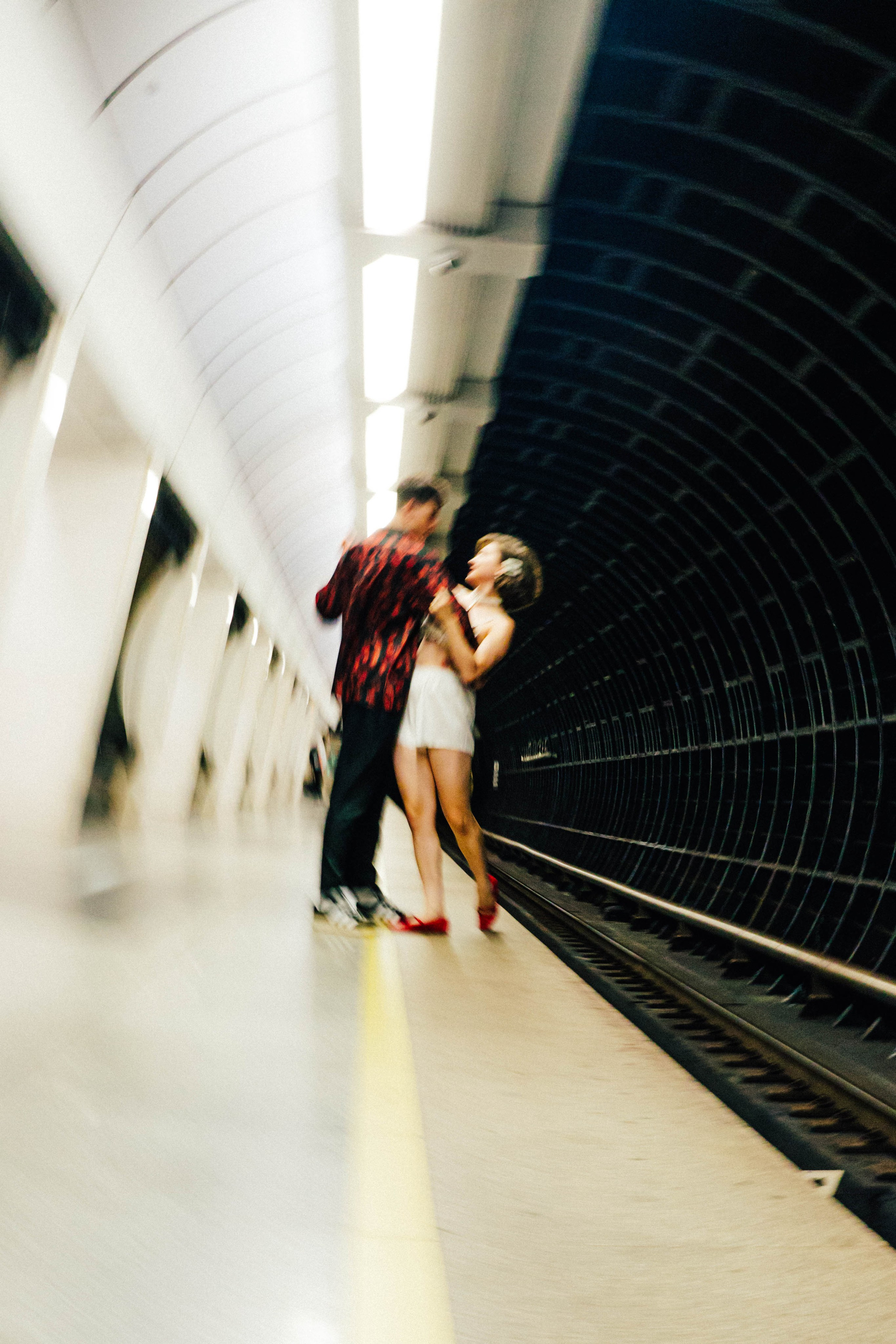 Ночь в метро. Портретный фотограф в Москве Эмиль Халиков