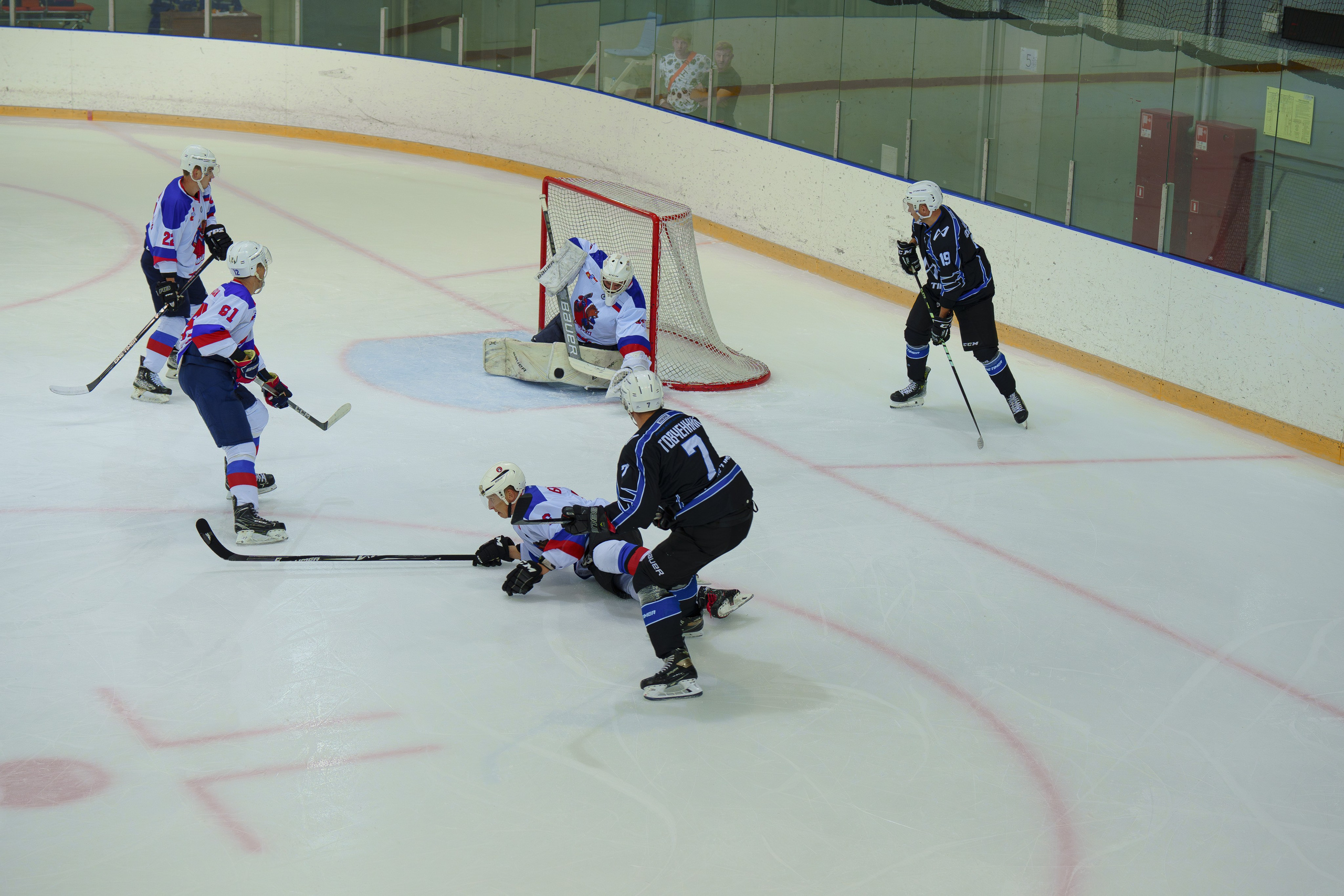 Фотосъемка хоккейных матчей в Сочи. Фотограф видеограф Геннадий Янбаев в Сочи, Краснодаре