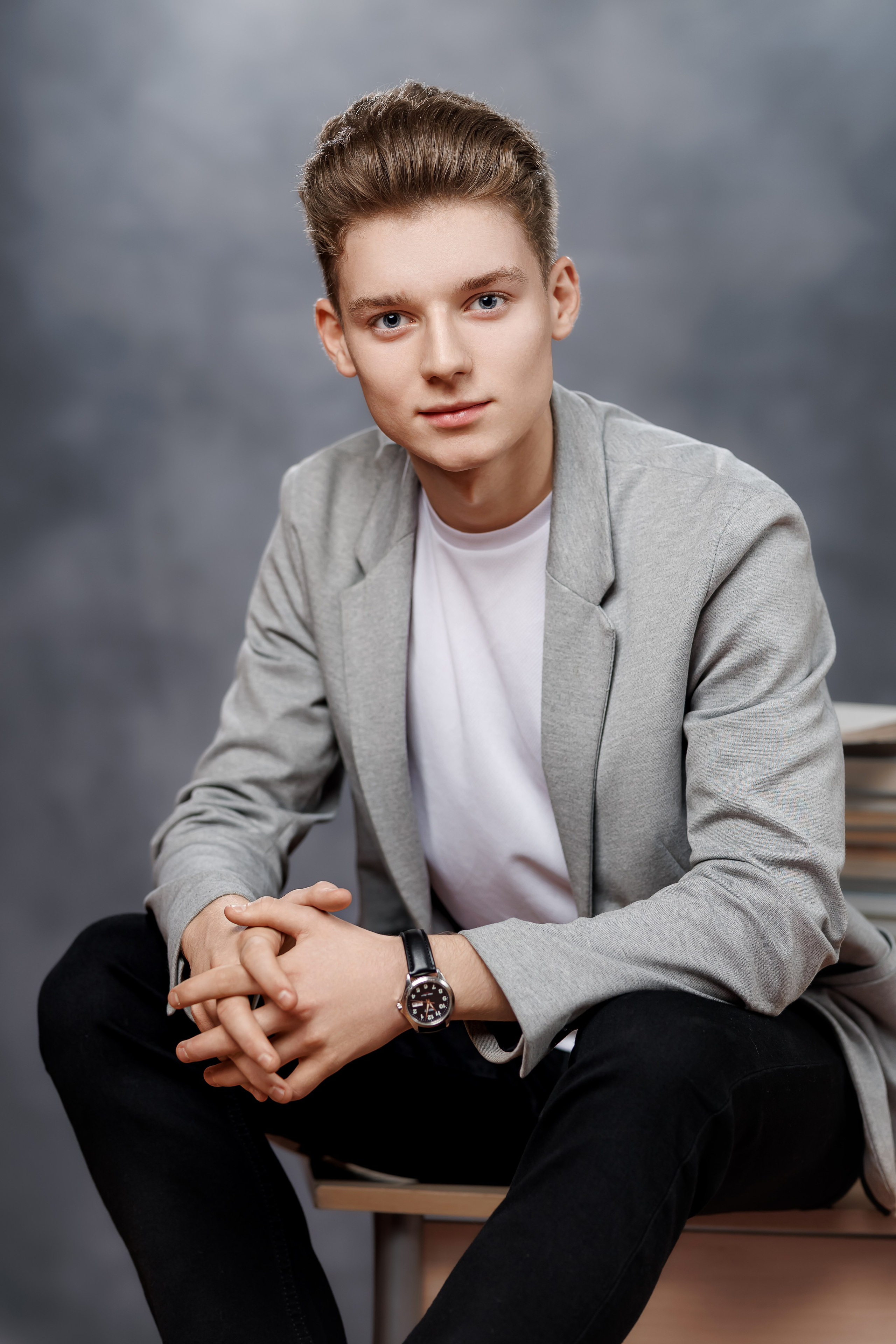 Портреты на однотонном фоне. Семейный и детский фотограф Комина Елена, Власиха, Одинцово