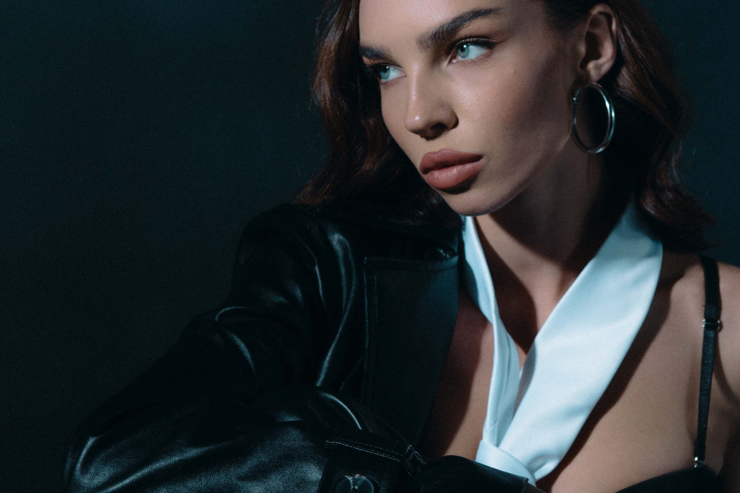 Ангелина. Стальной зал. Фотограф в Москве Ольга Сатони