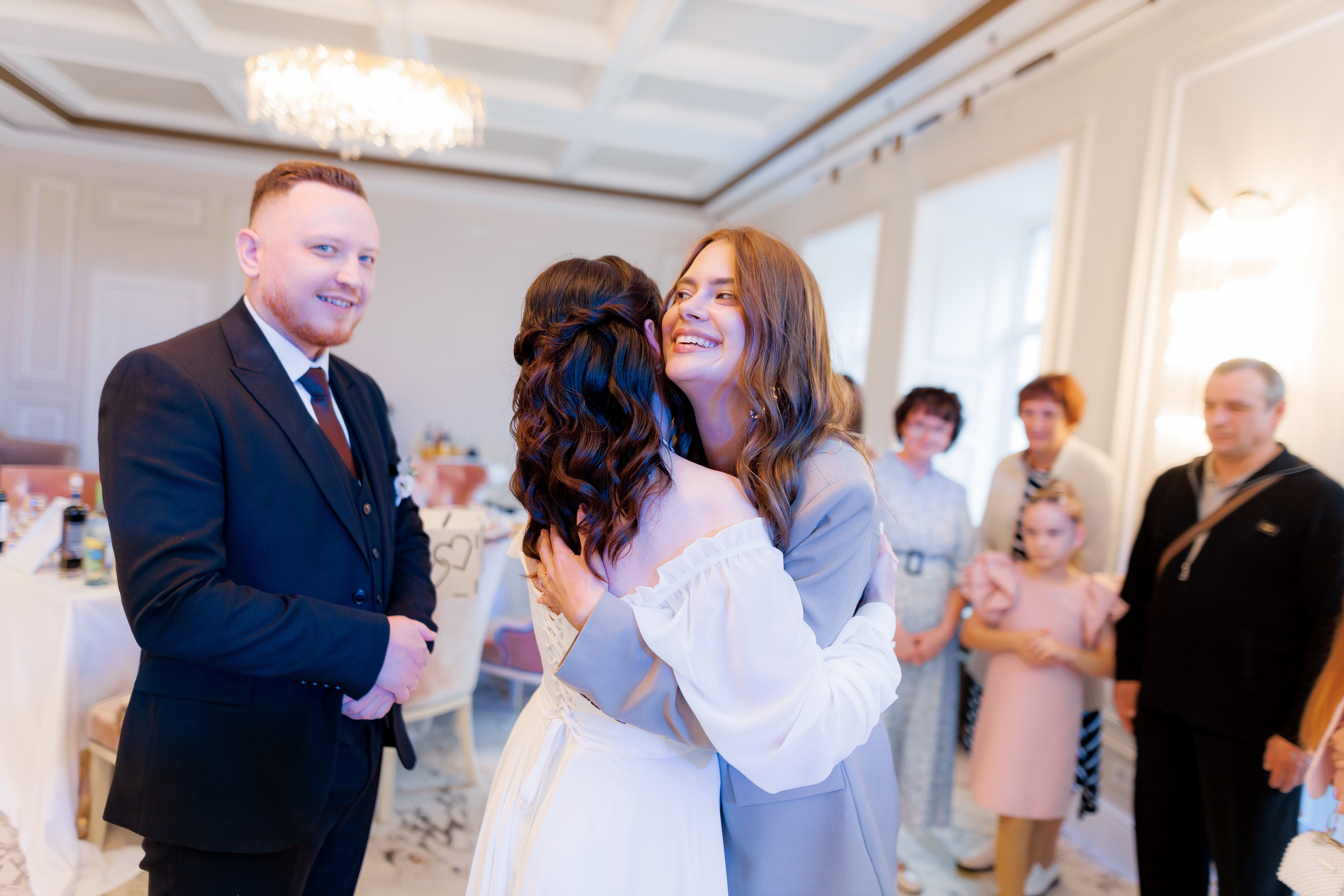 Свадебный банкет Полины и Ильи: волшебство в «Музыке и Времени». Свадебный фотограф Михаил Александров