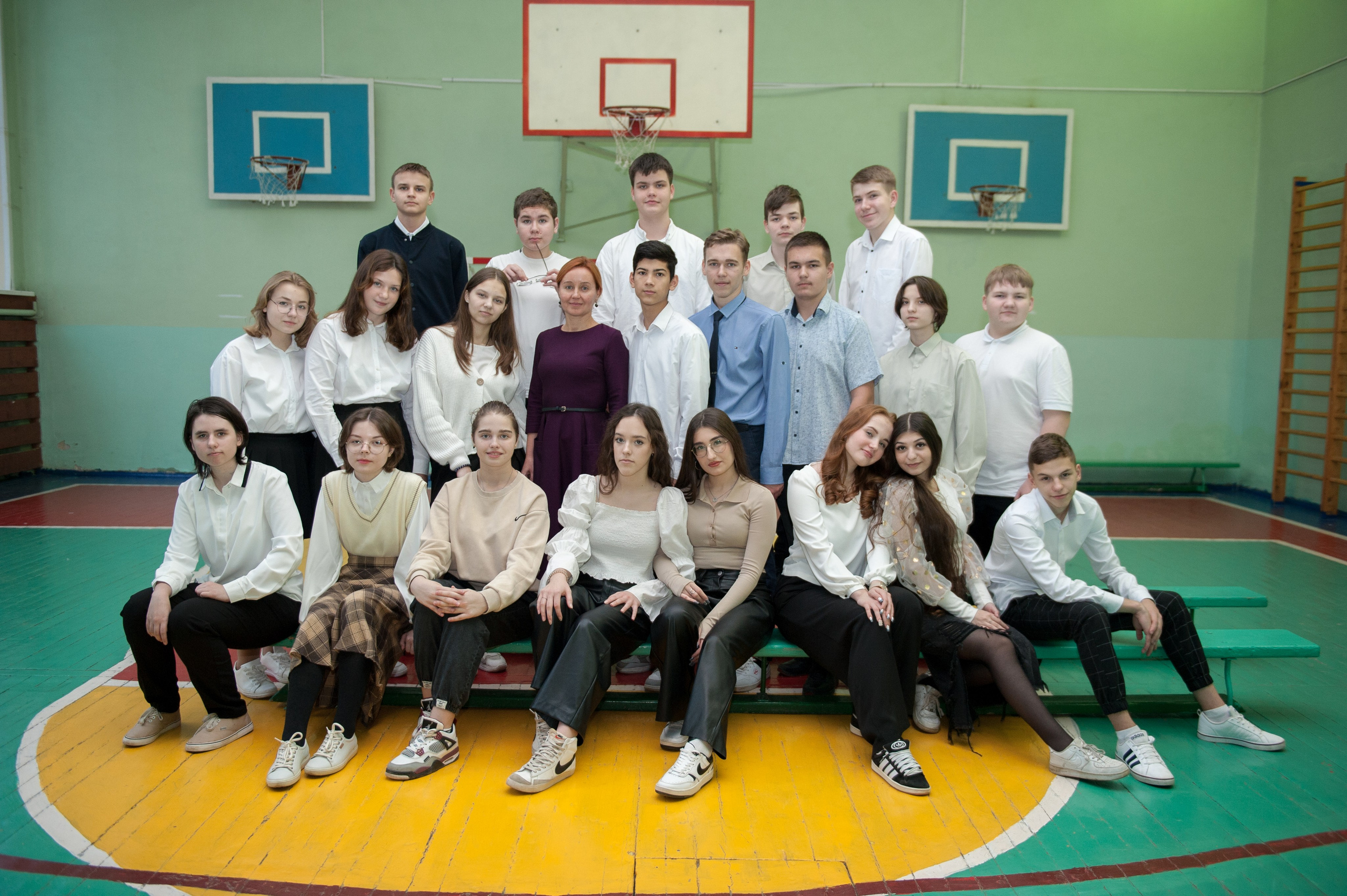 9,11 класс спортзал. Выпускной альбом Чехов, Подольск, Москва