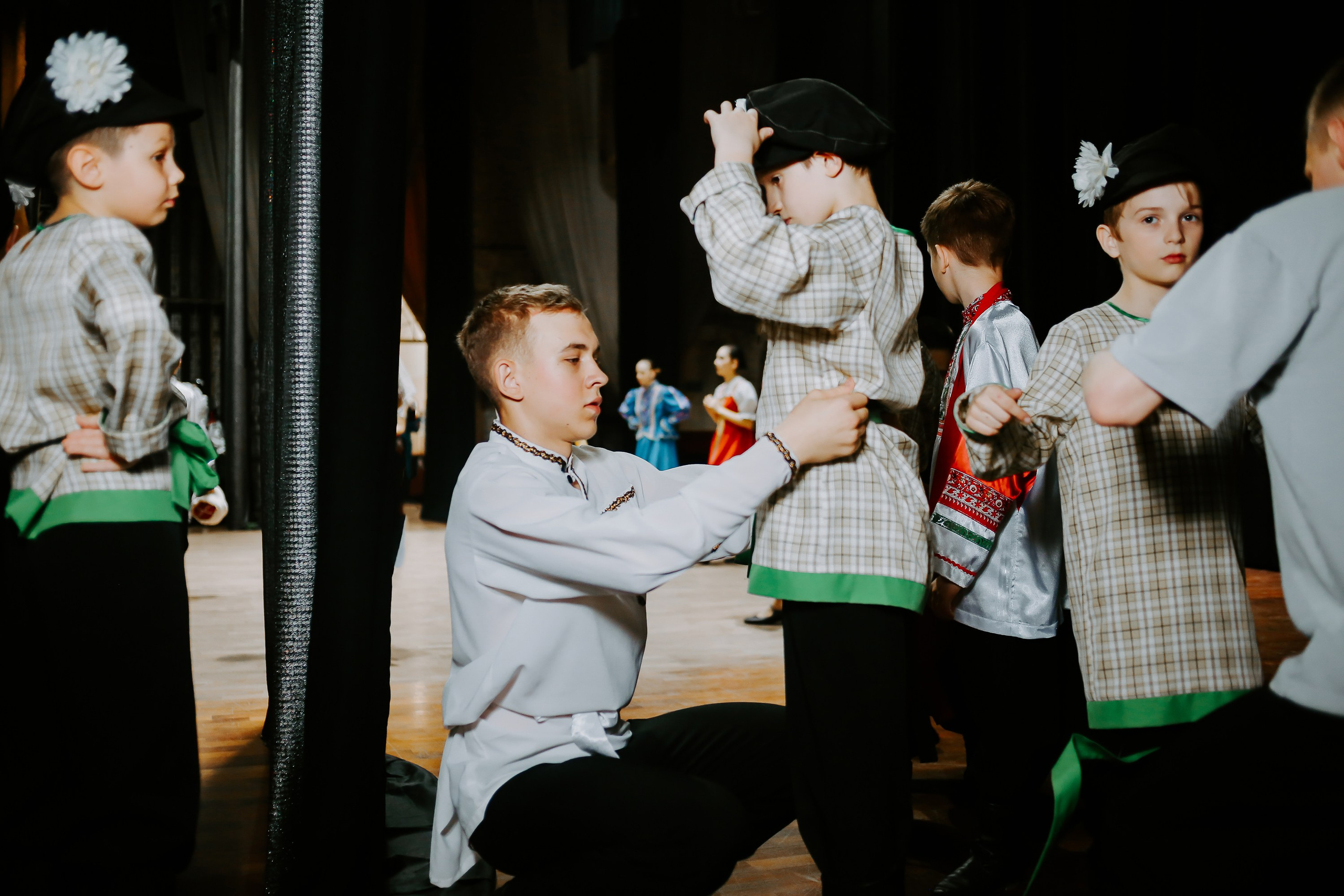 «Уральский сувенир». Концерт танцевальной студии. Фотограф в Челябинске Ополихина Анна