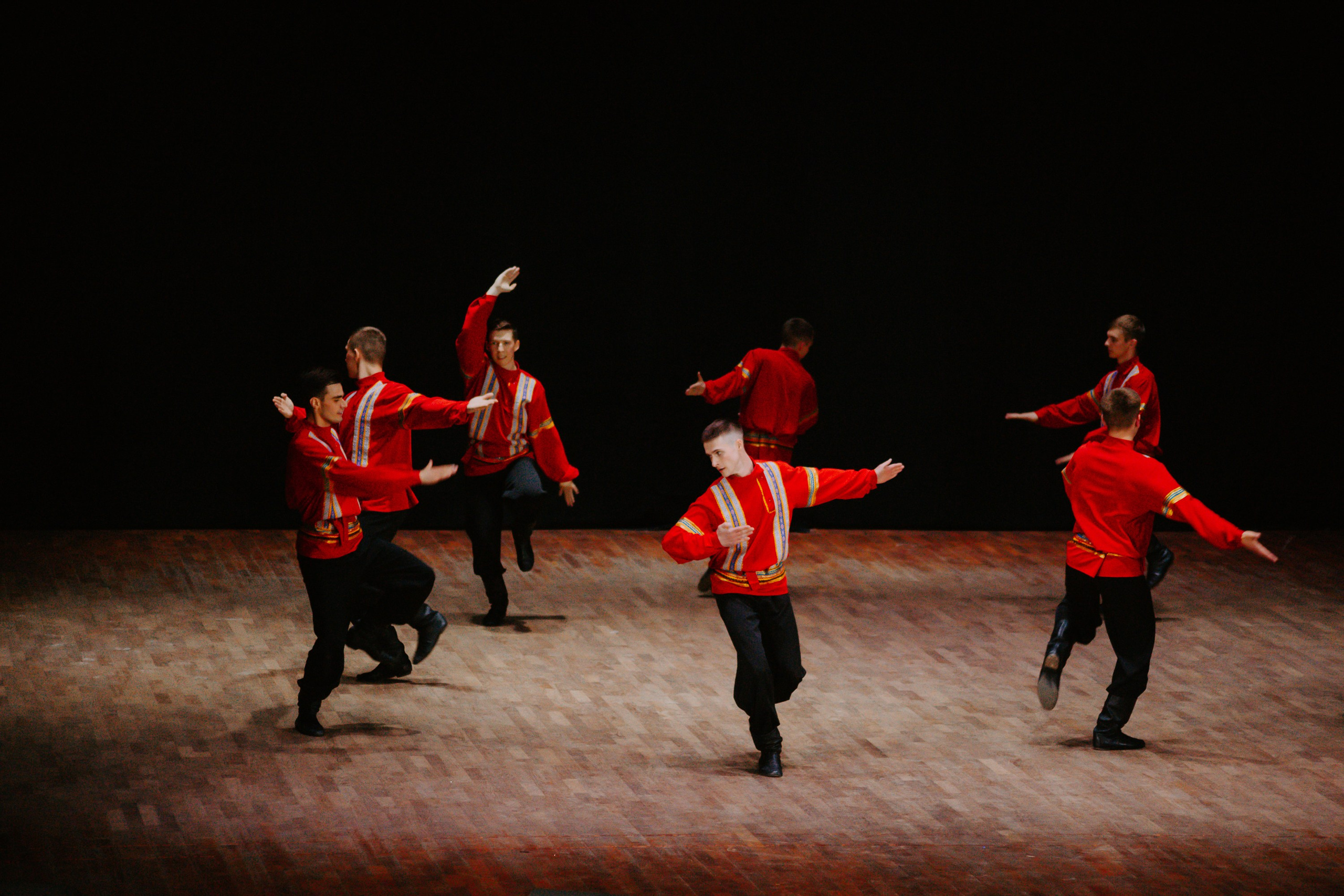 «Уральский сувенир». Концерт танцевальной студии. Фотограф в Челябинске Ополихина Анна
