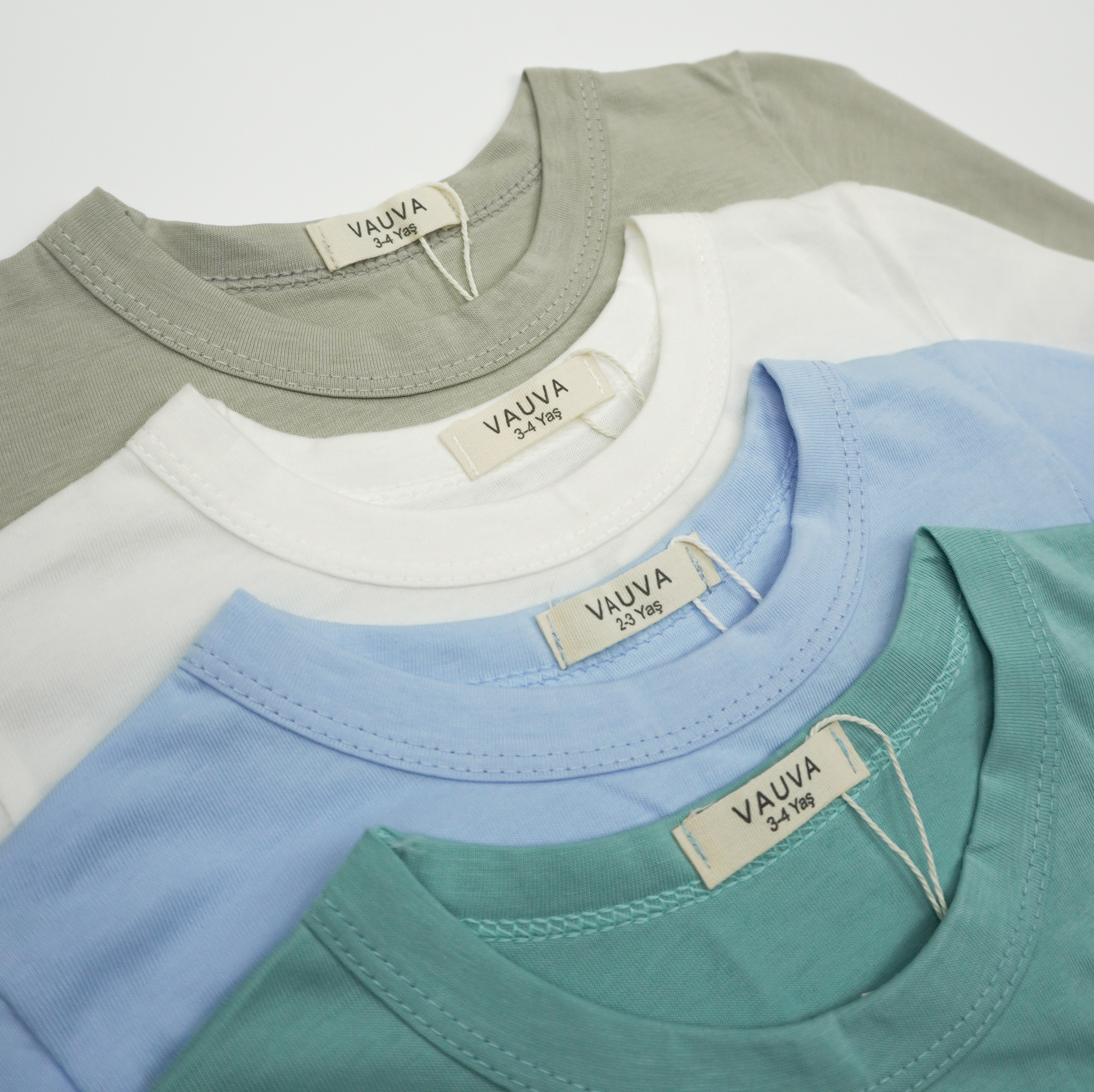 Одежда. Кузнецова Мария — профессиональный фотограф в Санкт-Петербурге | Предметная фотосъёмка, модельные тесты, актёрское портфолио, концерты